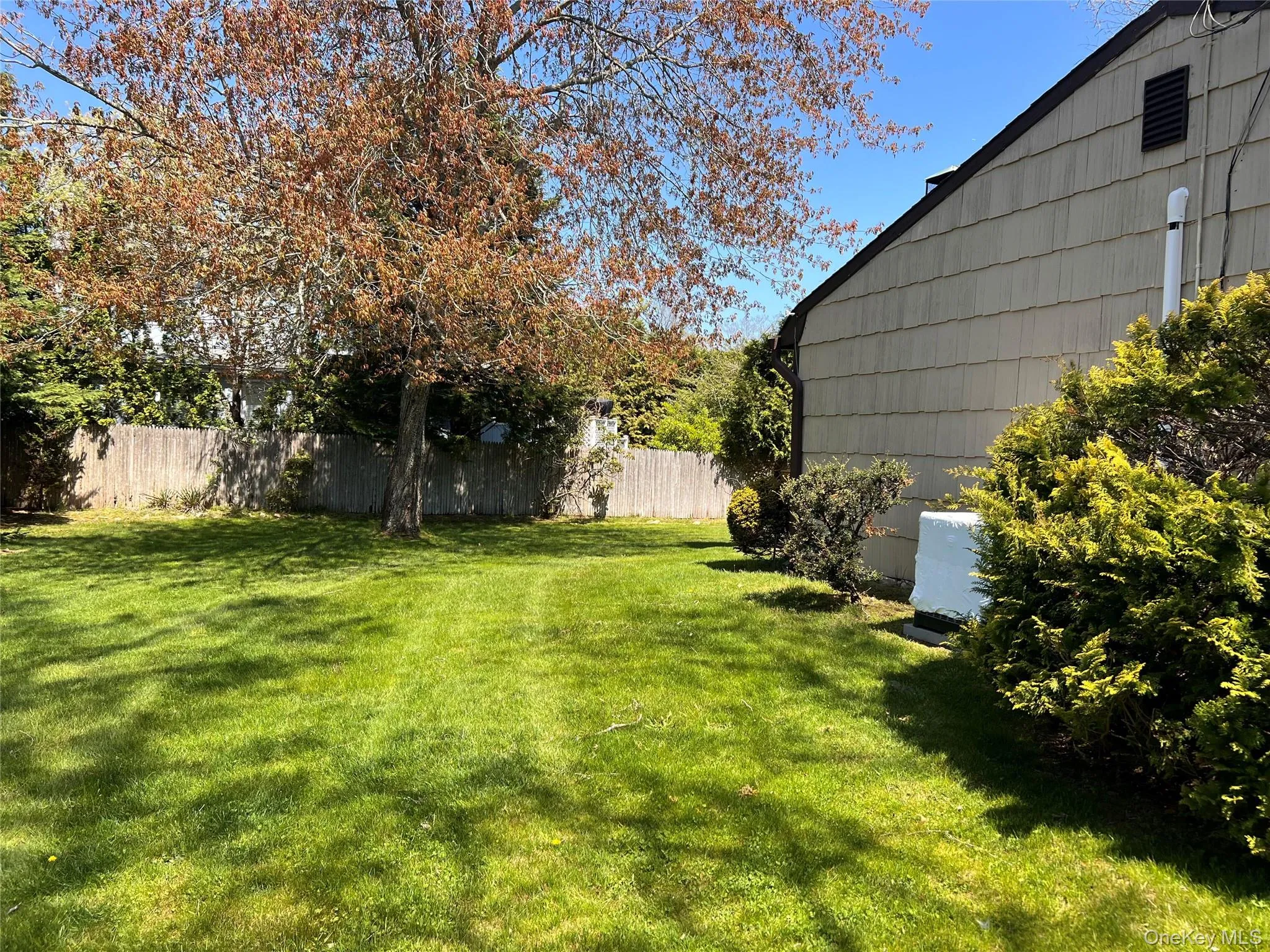 27 Tiana Road, Southampton, NY, 3 Bedrooms Bedrooms, 6 Rooms Rooms,1 BathroomBathrooms,Residential,For Rent,Tiana,0,1040542 27 Tiana Road, Southampton, NY, 3 Bedrooms Bedrooms, 6 Rooms Rooms,1 BathroomBathrooms,Residential,For Rent,Tiana,0,1040542