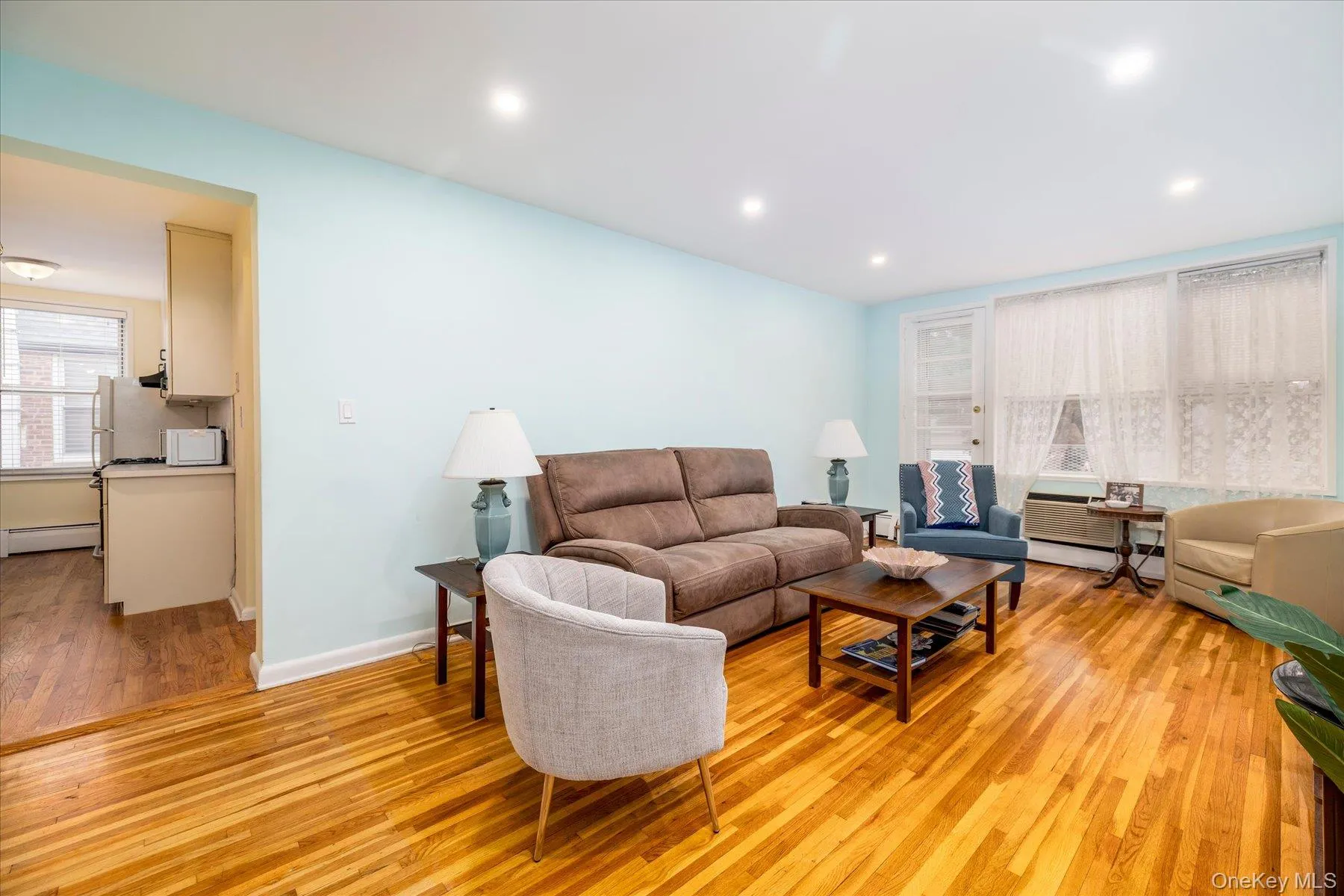 120 Morris Avenue, Hempstead, NY, 1 Bedroom Bedrooms, 4 Rooms Rooms,1 BathroomBathrooms,Residential,For Rent,Morris Avenue,0,1040547 120 Morris Avenue, Hempstead, NY, 1 Bedroom Bedrooms, 4 Rooms Rooms,1 BathroomBathrooms,Residential,For Rent,Morris Avenue,0,1040547