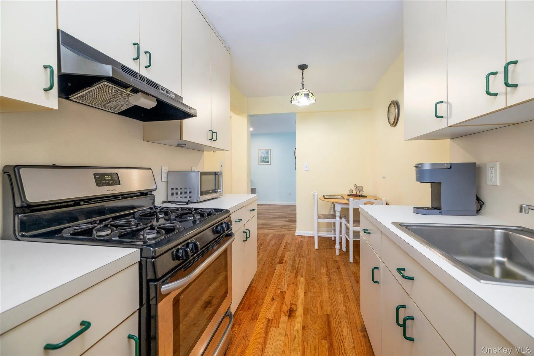 120 Morris Avenue, Hempstead, NY, 1 Bedroom Bedrooms, 4 Rooms Rooms,1 BathroomBathrooms,Residential,For Rent,Morris Avenue,0,1040547 120 Morris Avenue, Hempstead, NY, 1 Bedroom Bedrooms, 4 Rooms Rooms,1 BathroomBathrooms,Residential,For Rent,Morris Avenue,0,1040547