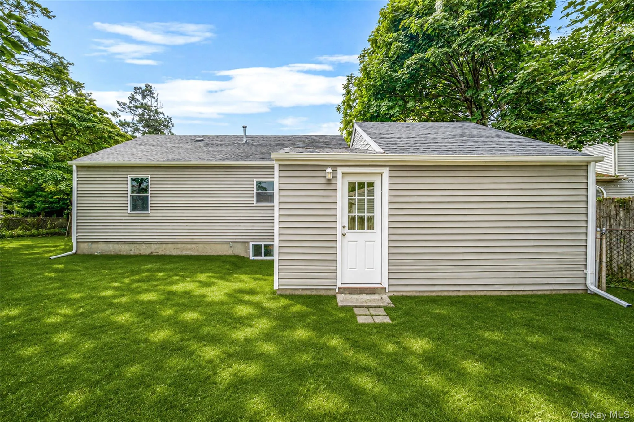 2 Storey Avenue, Islip, NY, 2 Bedrooms Bedrooms, 6 Rooms Rooms,2 BathroomsBathrooms,Residential,For Rent,Storey,0,1040549 2 Storey Avenue, Islip, NY, 2 Bedrooms Bedrooms, 6 Rooms Rooms,2 BathroomsBathrooms,Residential,For Rent,Storey,0,1040549