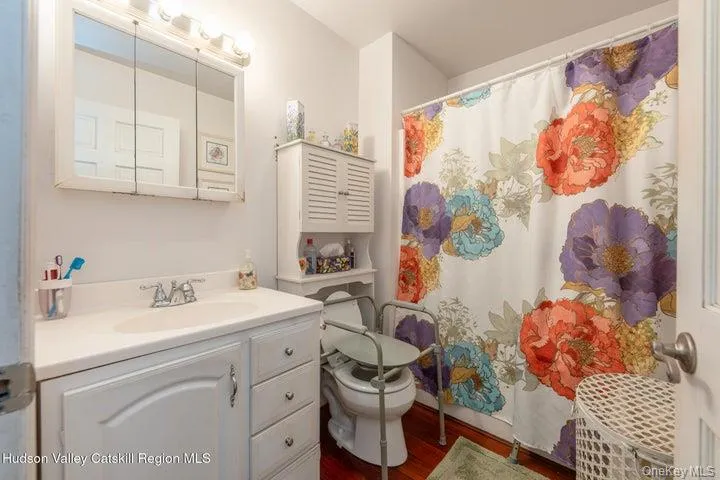 97 Leslie Road, Newburgh (town), NY, 4 Bedrooms Bedrooms, 10 Rooms Rooms,3 BathroomsBathrooms,Residential,For Rent,Leslie,0,1040552 97 Leslie Road, Newburgh (town), NY, 4 Bedrooms Bedrooms, 10 Rooms Rooms,3 BathroomsBathrooms,Residential,For Rent,Leslie,0,1040552