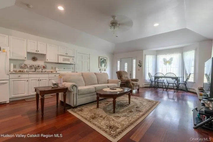 97 Leslie Road, Newburgh (town), NY, 4 Bedrooms Bedrooms, 10 Rooms Rooms,3 BathroomsBathrooms,Residential,For Rent,Leslie,0,1040552 97 Leslie Road, Newburgh (town), NY, 4 Bedrooms Bedrooms, 10 Rooms Rooms,3 BathroomsBathrooms,Residential,For Rent,Leslie,0,1040552