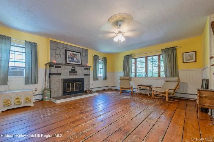 97 Leslie Road, Newburgh (town), NY, 4 Bedrooms Bedrooms, 10 Rooms Rooms,3 BathroomsBathrooms,Residential,For Rent,Leslie,0,1040552 97 Leslie Road, Newburgh (town), NY, 4 Bedrooms Bedrooms, 10 Rooms Rooms,3 BathroomsBathrooms,Residential,For Rent,Leslie,0,1040552