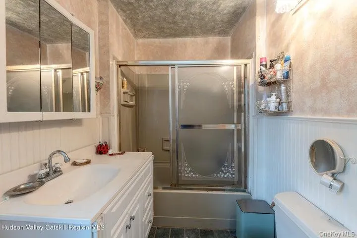 97 Leslie Road, Newburgh (town), NY, 4 Bedrooms Bedrooms, 10 Rooms Rooms,3 BathroomsBathrooms,Residential,For Rent,Leslie,0,1040552 97 Leslie Road, Newburgh (town), NY, 4 Bedrooms Bedrooms, 10 Rooms Rooms,3 BathroomsBathrooms,Residential,For Rent,Leslie,0,1040552