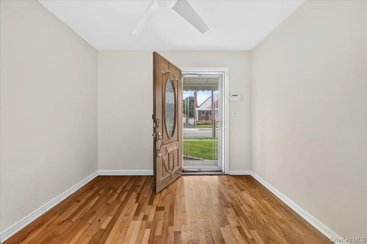 14 Ivy Place, Hempstead, NY, 4 Bedrooms Bedrooms, 7 Rooms Rooms,1 BathroomBathrooms,Residential,For Rent,Ivy,0,1040553 14 Ivy Place, Hempstead, NY, 4 Bedrooms Bedrooms, 7 Rooms Rooms,1 BathroomBathrooms,Residential,For Rent,Ivy,0,1040553