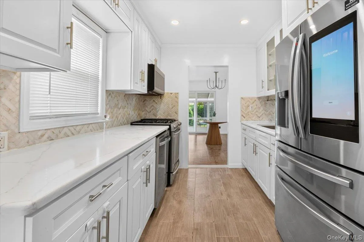 14 Ivy Place, Hempstead, NY, 4 Bedrooms Bedrooms, 7 Rooms Rooms,1 BathroomBathrooms,Residential,For Rent,Ivy,0,1040553 14 Ivy Place, Hempstead, NY, 4 Bedrooms Bedrooms, 7 Rooms Rooms,1 BathroomBathrooms,Residential,For Rent,Ivy,0,1040553