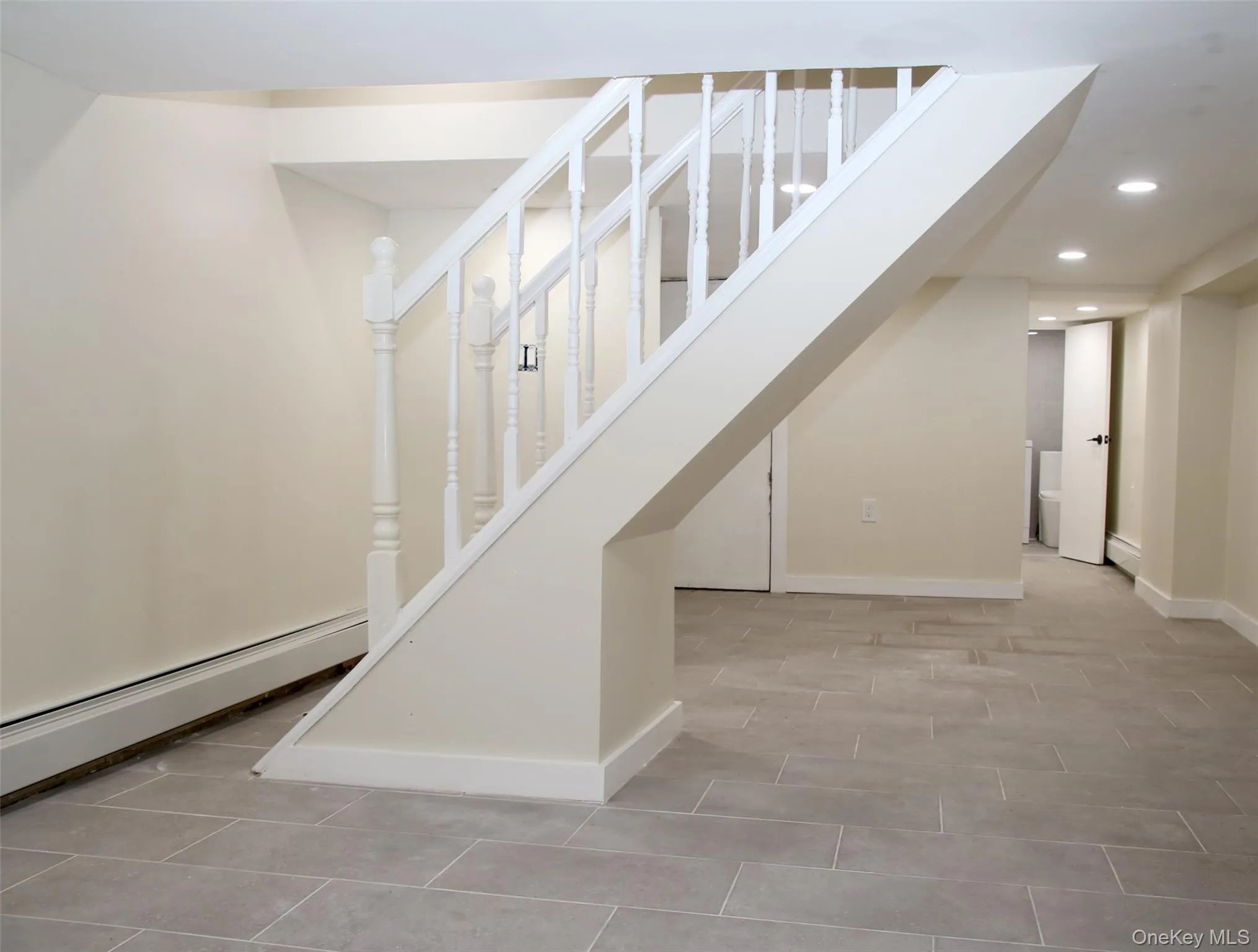 15403 118th Avenue, New York, NY, 3 Bedrooms Bedrooms, 5 Rooms Rooms,2 BathroomsBathrooms,Residential,For Rent,118th,0,1040555 15403 118th Avenue, New York, NY, 3 Bedrooms Bedrooms, 5 Rooms Rooms,2 BathroomsBathrooms,Residential,For Rent,118th,0,1040555