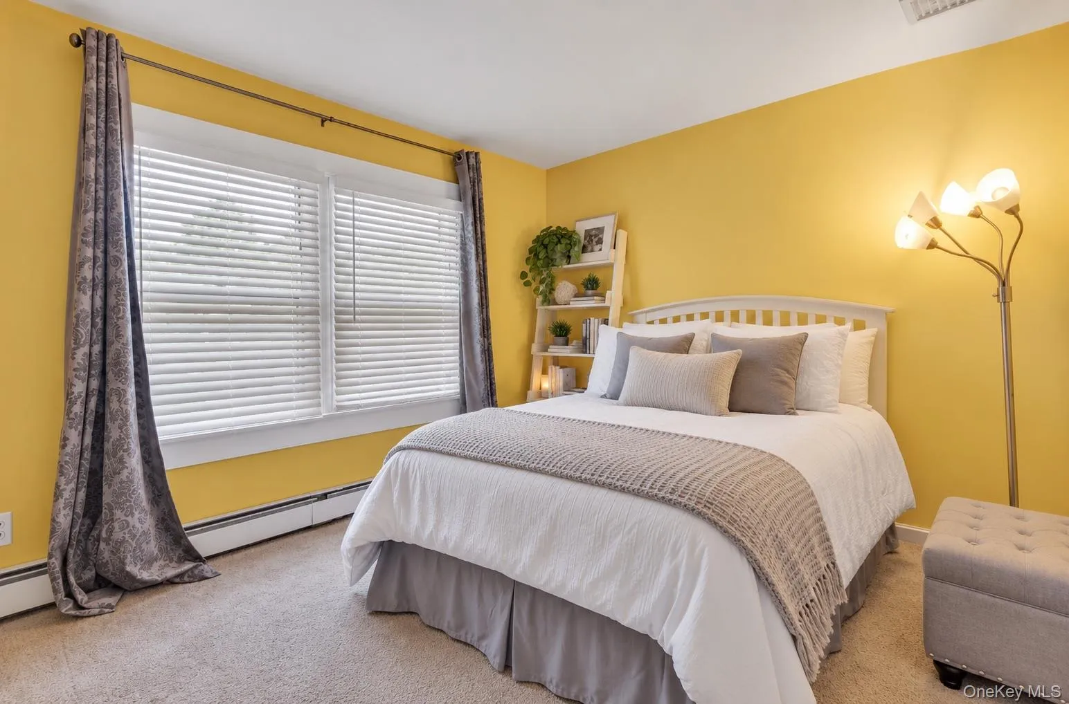 18 Glen Summer Road, Islip, NY, 3 Bedrooms Bedrooms, 7 Rooms Rooms,2 BathroomsBathrooms,Residential,For Rent,Glen Summer,0,1040558 18 Glen Summer Road, Islip, NY, 3 Bedrooms Bedrooms, 7 Rooms Rooms,2 BathroomsBathrooms,Residential,For Rent,Glen Summer,0,1040558