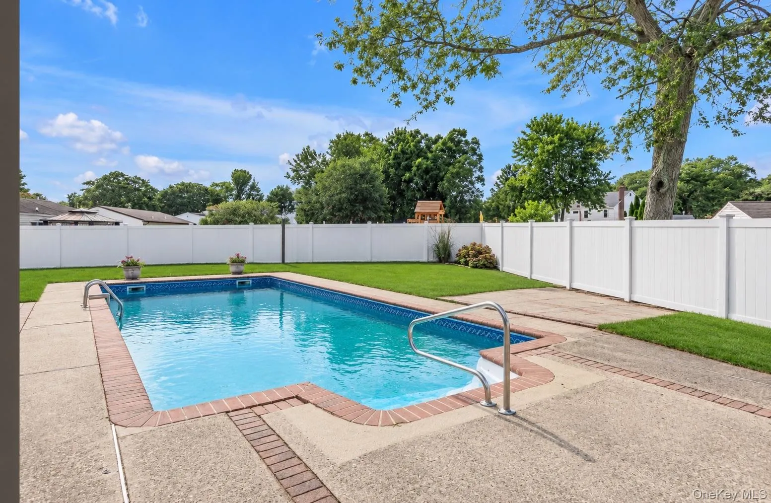 18 Glen Summer Road, Islip, NY, 3 Bedrooms Bedrooms, 7 Rooms Rooms,2 BathroomsBathrooms,Residential,For Rent,Glen Summer,0,1040558 18 Glen Summer Road, Islip, NY, 3 Bedrooms Bedrooms, 7 Rooms Rooms,2 BathroomsBathrooms,Residential,For Rent,Glen Summer,0,1040558