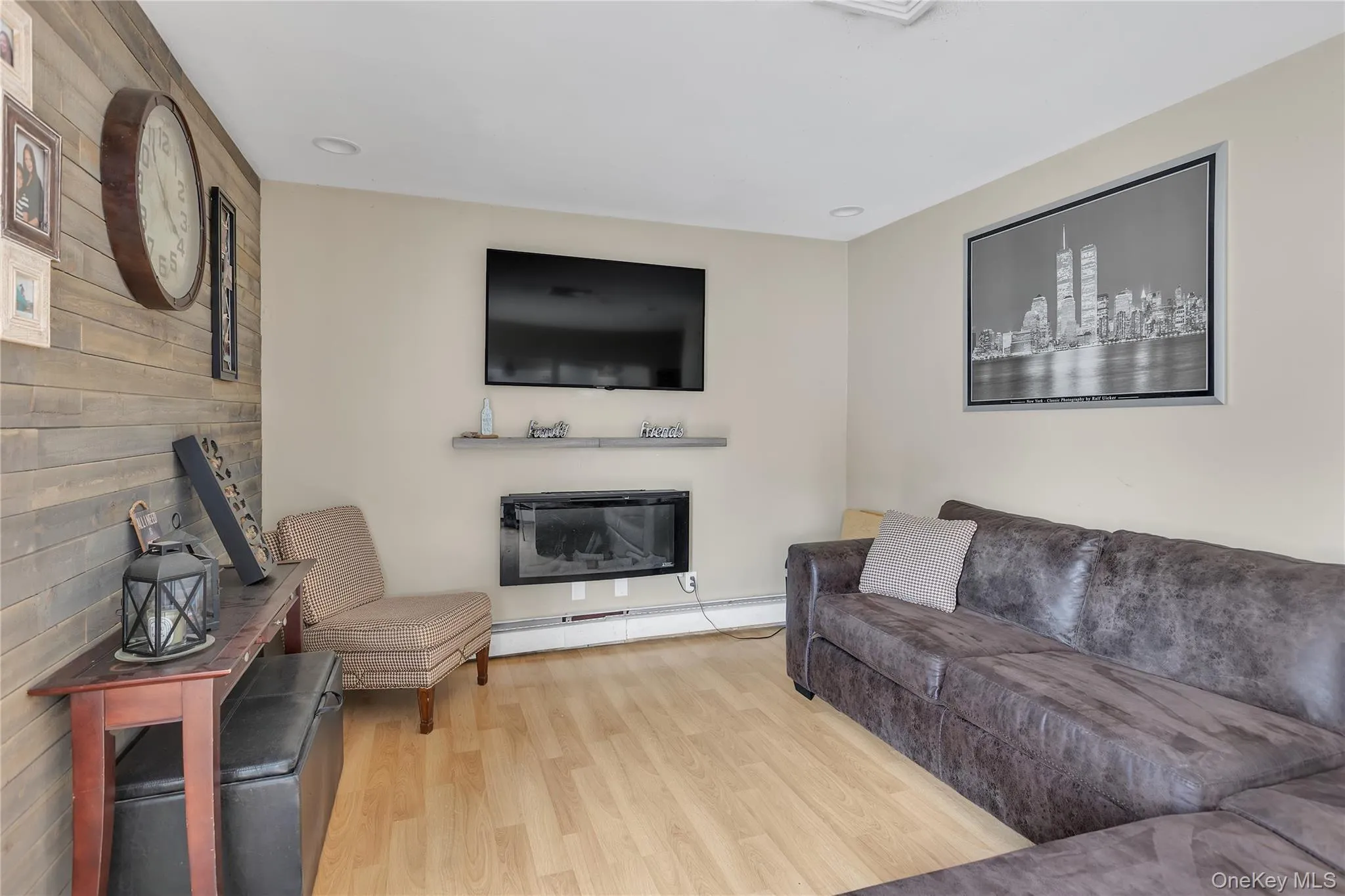 18 Glen Summer Road, Islip, NY, 3 Bedrooms Bedrooms, 7 Rooms Rooms,2 BathroomsBathrooms,Residential,For Rent,Glen Summer,0,1040558 18 Glen Summer Road, Islip, NY, 3 Bedrooms Bedrooms, 7 Rooms Rooms,2 BathroomsBathrooms,Residential,For Rent,Glen Summer,0,1040558