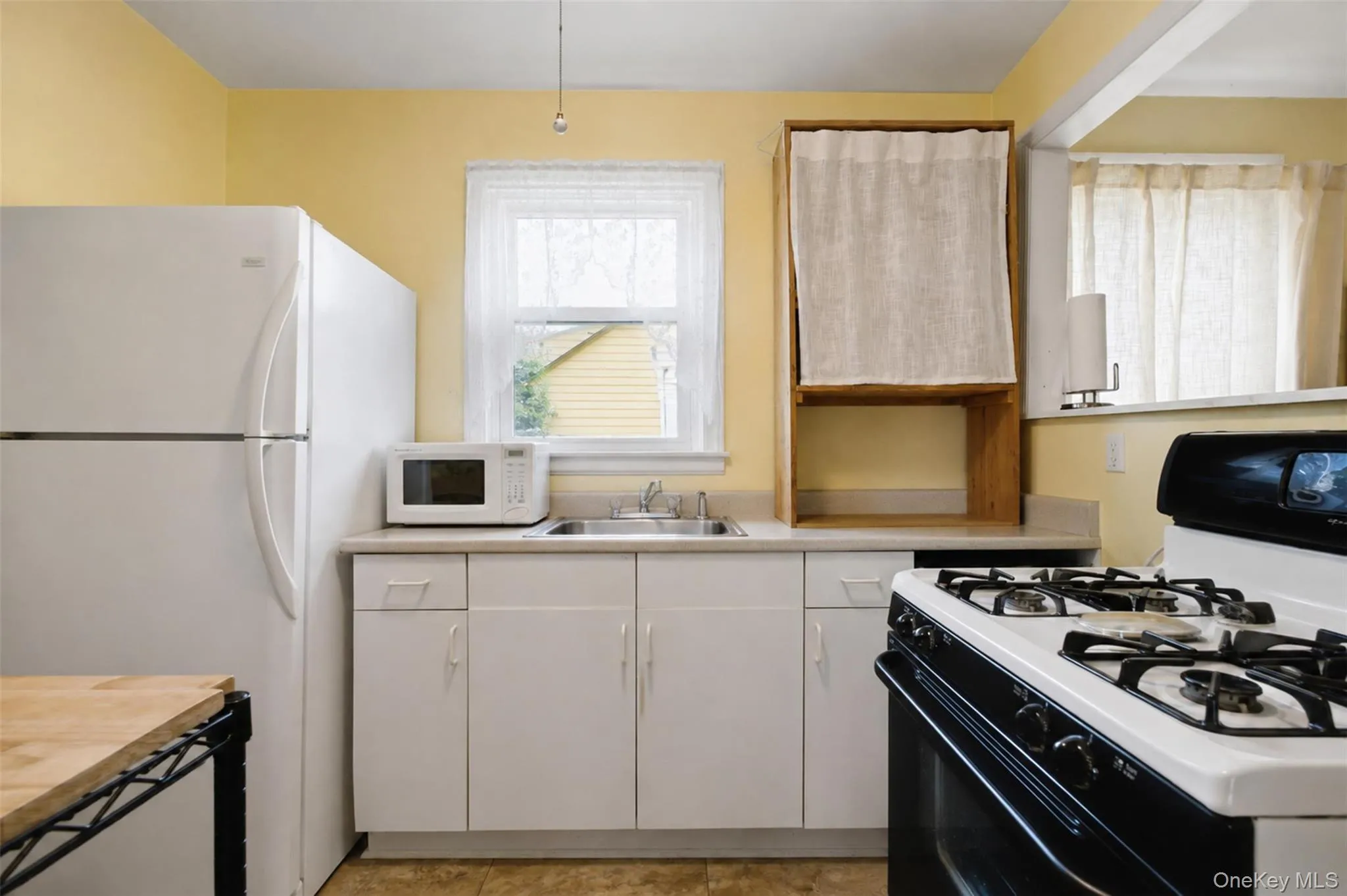 24 Round Lake Avenue, Monroe, NY, 2 Bedrooms Bedrooms, 4 Rooms Rooms,1 BathroomBathrooms,Residential,For Rent,Round Lake,0,1040560 24 Round Lake Avenue, Monroe, NY, 2 Bedrooms Bedrooms, 4 Rooms Rooms,1 BathroomBathrooms,Residential,For Rent,Round Lake,0,1040560