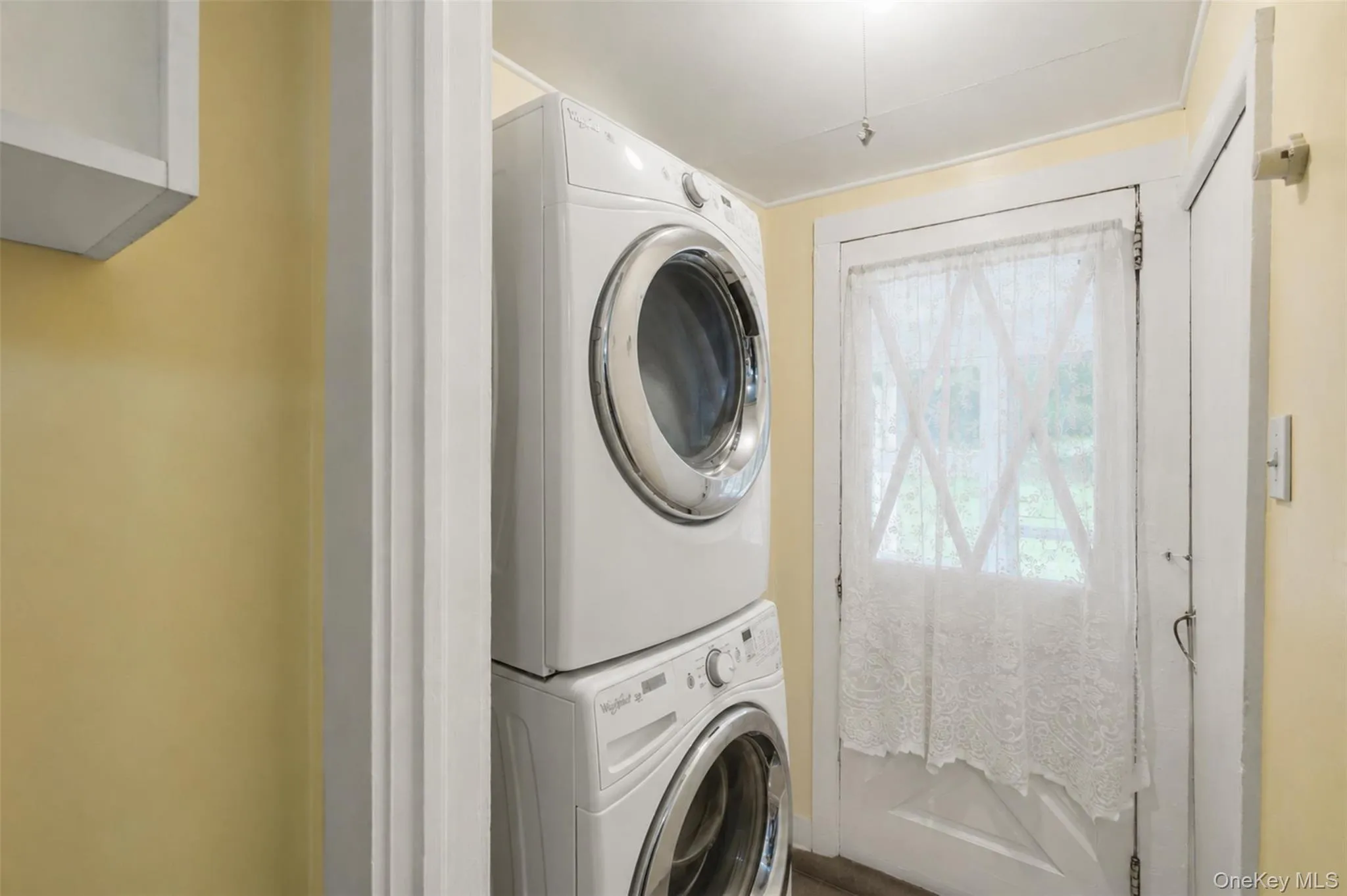 24 Round Lake Avenue, Monroe, NY, 2 Bedrooms Bedrooms, 4 Rooms Rooms,1 BathroomBathrooms,Residential,For Rent,Round Lake,0,1040560 24 Round Lake Avenue, Monroe, NY, 2 Bedrooms Bedrooms, 4 Rooms Rooms,1 BathroomBathrooms,Residential,For Rent,Round Lake,0,1040560
