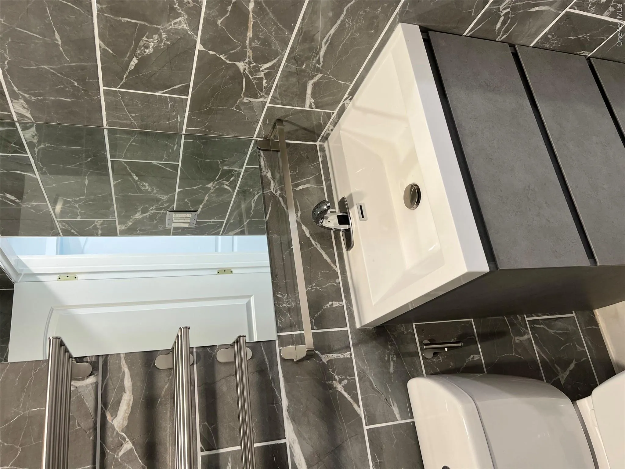 112-63 Bedell Street, New York, NY, 3 Bedrooms Bedrooms, 5 Rooms Rooms,1 BathroomBathrooms,Residential Lease,For Rent,Bedell,0,1040563 112-63 Bedell Street, New York, NY, 3 Bedrooms Bedrooms, 5 Rooms Rooms,1 BathroomBathrooms,Residential Lease,For Rent,Bedell,0,1040563