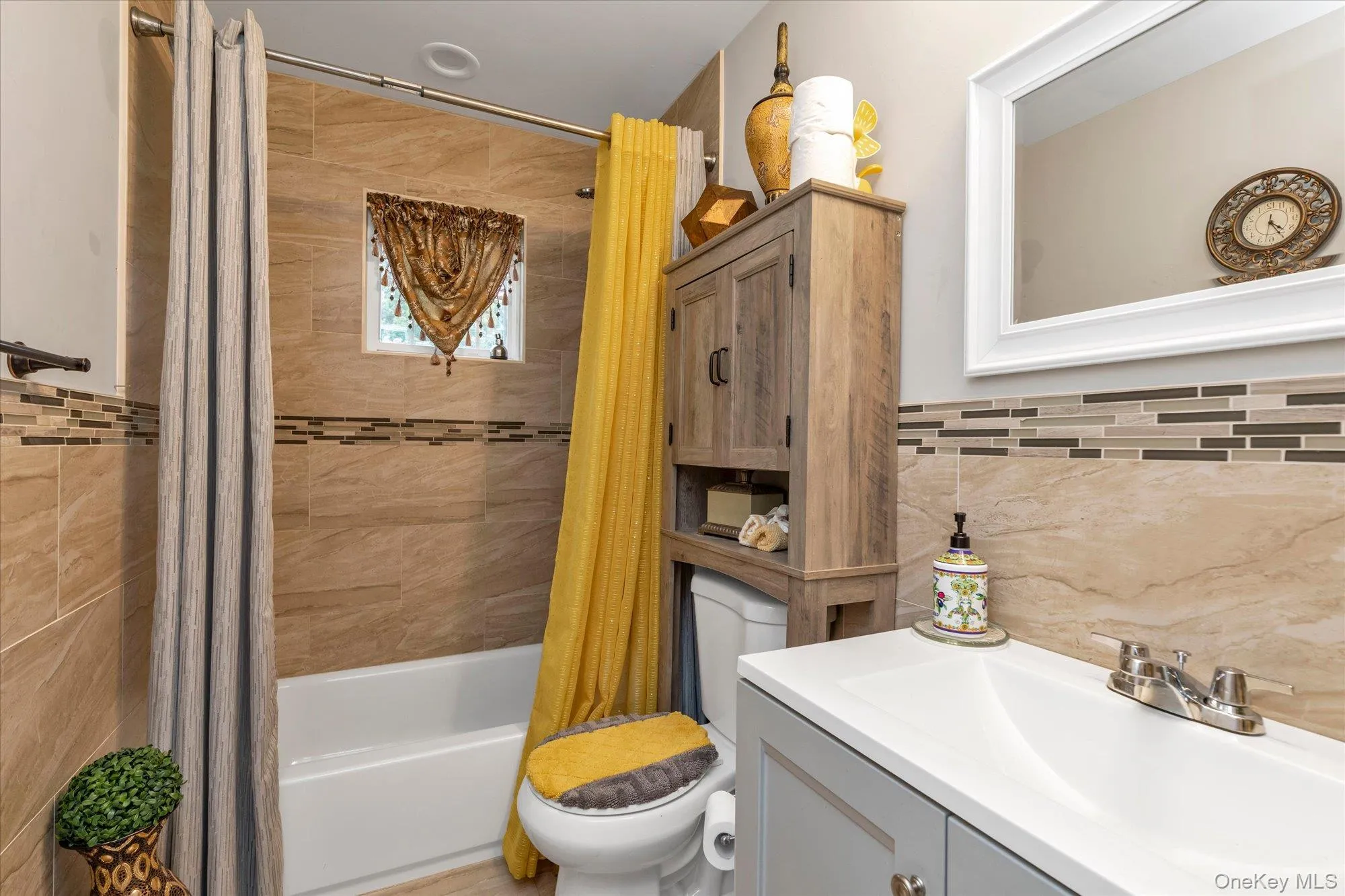 6 Belmont Court, Babylon, NY, 4 Bedrooms Bedrooms, 8 Rooms Rooms,3 BathroomsBathrooms,Residential,For Rent,Belmont,0,1040565 6 Belmont Court, Babylon, NY, 4 Bedrooms Bedrooms, 8 Rooms Rooms,3 BathroomsBathrooms,Residential,For Rent,Belmont,0,1040565