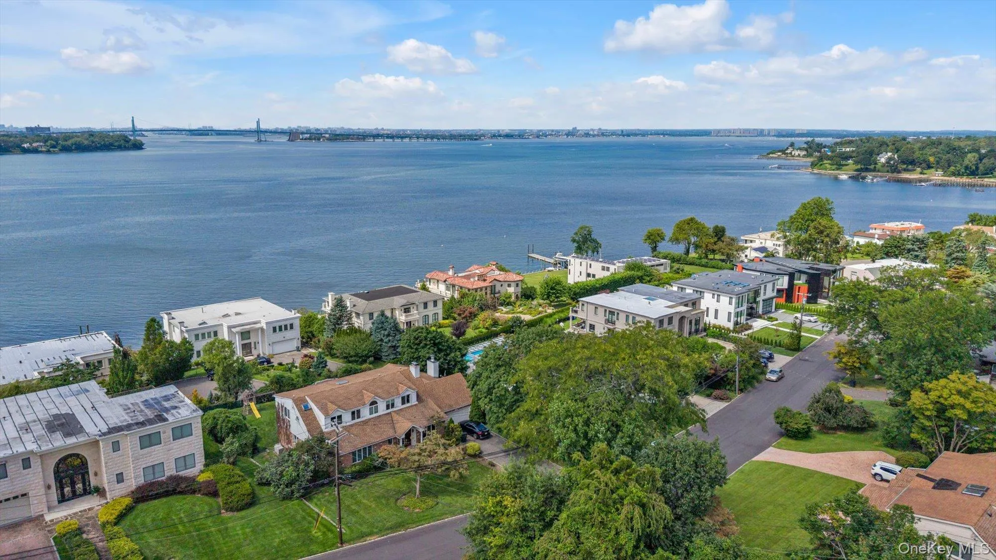 120 Gristmill Lane, North Hempstead, NY, 5 Bedrooms Bedrooms, 11 Rooms Rooms,5 BathroomsBathrooms,Residential,For Rent,Gristmill,0,1040567 120 Gristmill Lane, North Hempstead, NY, 5 Bedrooms Bedrooms, 11 Rooms Rooms,5 BathroomsBathrooms,Residential,For Rent,Gristmill,0,1040567