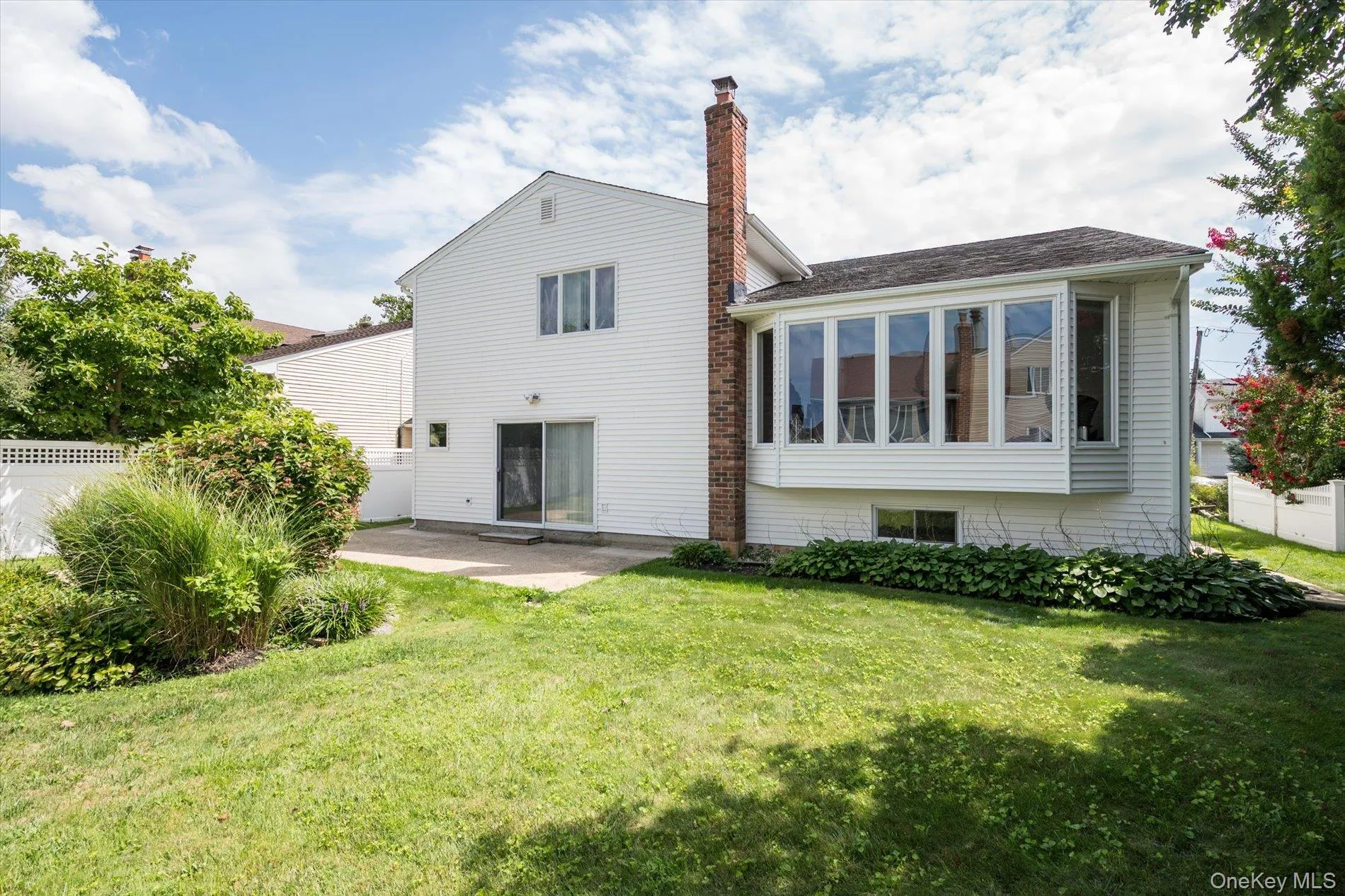2075 Berkley Lane, Hempstead, NY, 4 Bedrooms Bedrooms, 8 Rooms Rooms,2 BathroomsBathrooms,Residential,For Rent,Berkley,0,1040571 2075 Berkley Lane, Hempstead, NY, 4 Bedrooms Bedrooms, 8 Rooms Rooms,2 BathroomsBathrooms,Residential,For Rent,Berkley,0,1040571
