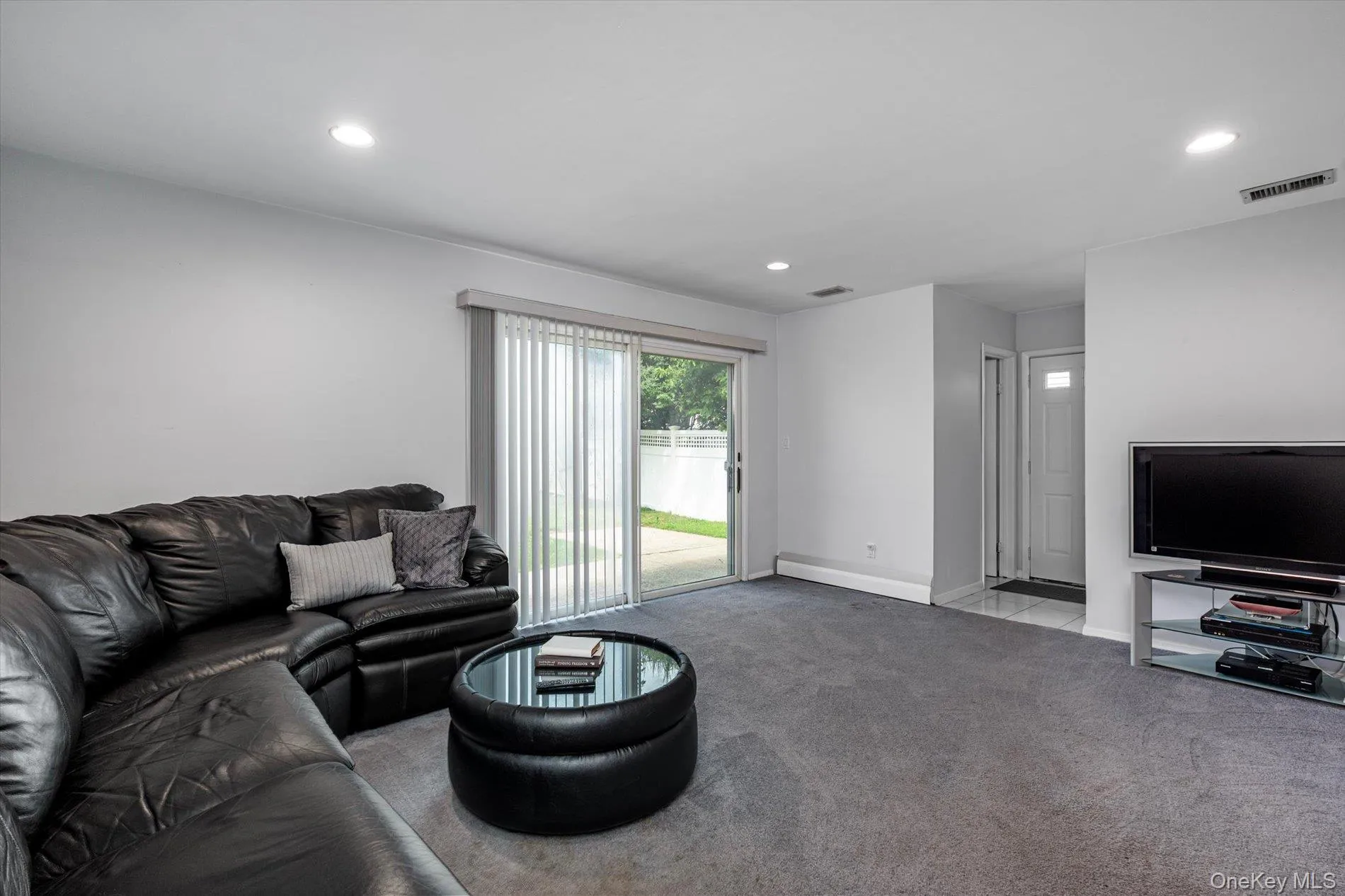 2075 Berkley Lane, Hempstead, NY, 4 Bedrooms Bedrooms, 8 Rooms Rooms,2 BathroomsBathrooms,Residential,For Rent,Berkley,0,1040571 2075 Berkley Lane, Hempstead, NY, 4 Bedrooms Bedrooms, 8 Rooms Rooms,2 BathroomsBathrooms,Residential,For Rent,Berkley,0,1040571