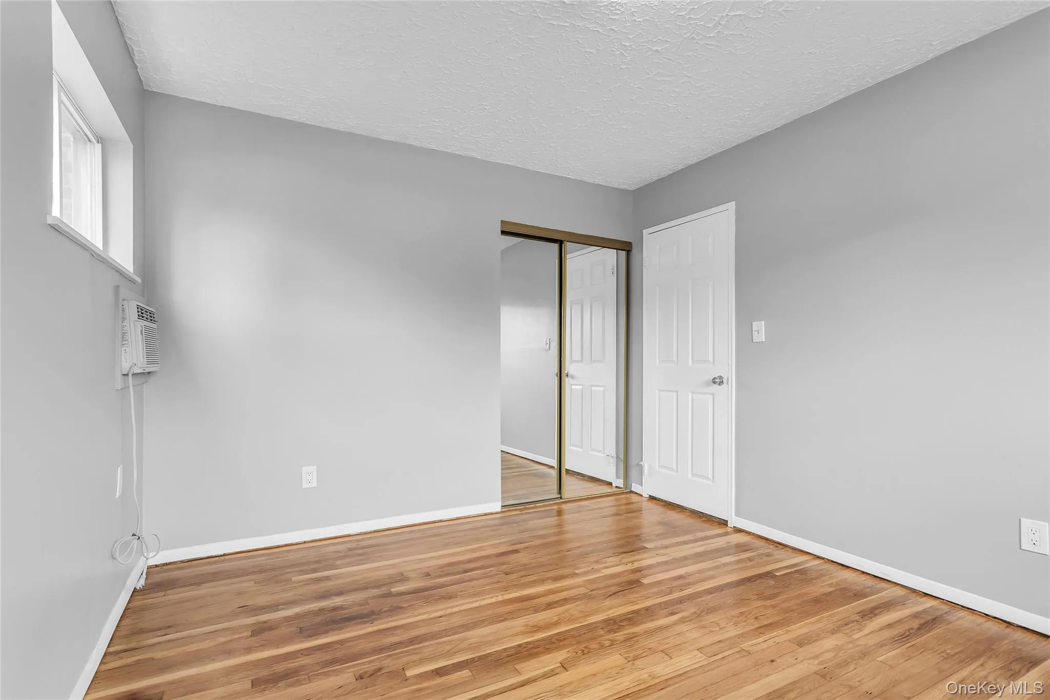 581 Plainview Road, Oyster Bay, NY, 4 Bedrooms Bedrooms, 7 Rooms Rooms,2 BathroomsBathrooms,Residential,For Rent,Plainview,0,1040573 581 Plainview Road, Oyster Bay, NY, 4 Bedrooms Bedrooms, 7 Rooms Rooms,2 BathroomsBathrooms,Residential,For Rent,Plainview,0,1040573