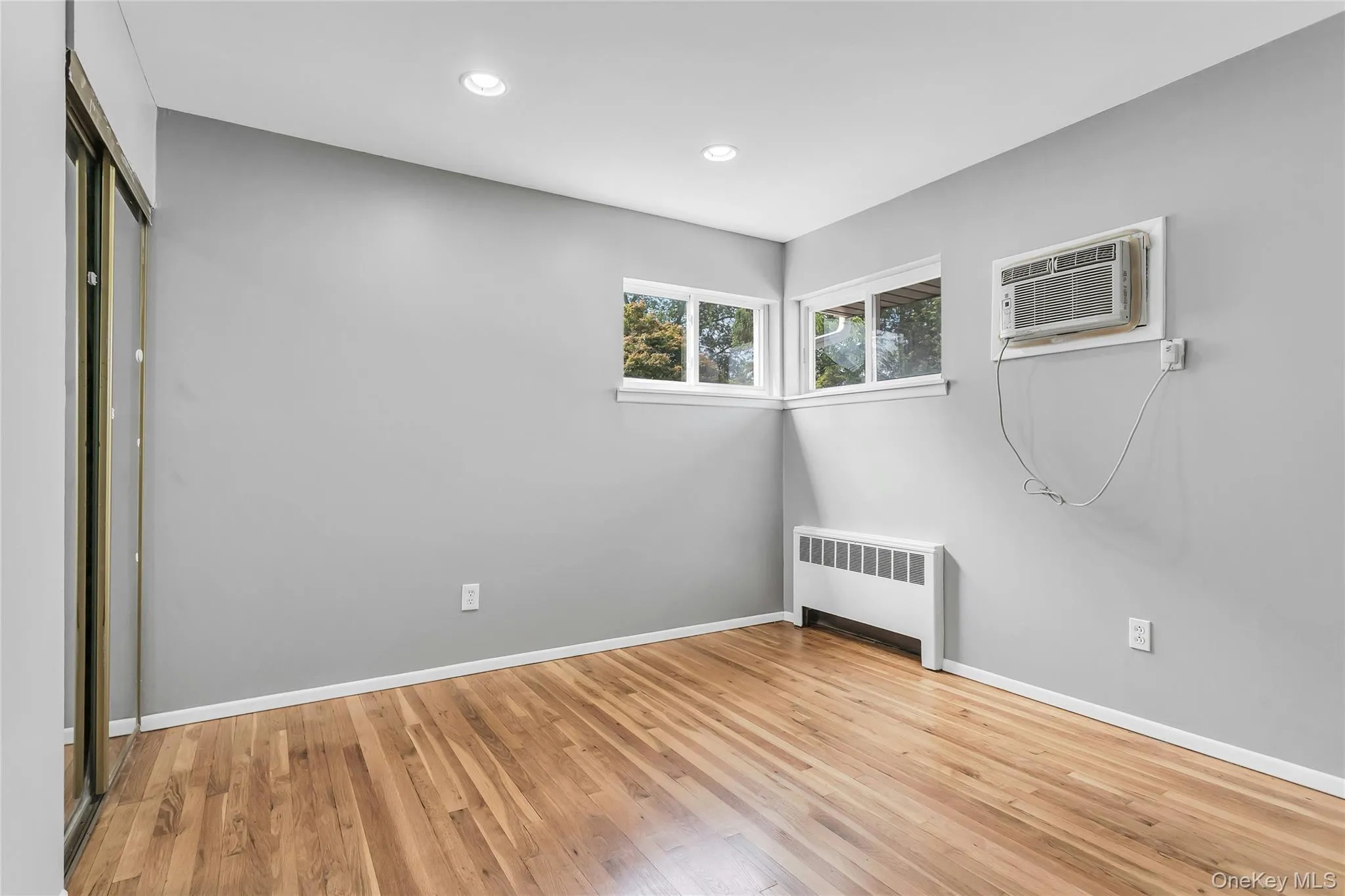 581 Plainview Road, Oyster Bay, NY, 4 Bedrooms Bedrooms, 7 Rooms Rooms,2 BathroomsBathrooms,Residential,For Rent,Plainview,0,1040573 581 Plainview Road, Oyster Bay, NY, 4 Bedrooms Bedrooms, 7 Rooms Rooms,2 BathroomsBathrooms,Residential,For Rent,Plainview,0,1040573