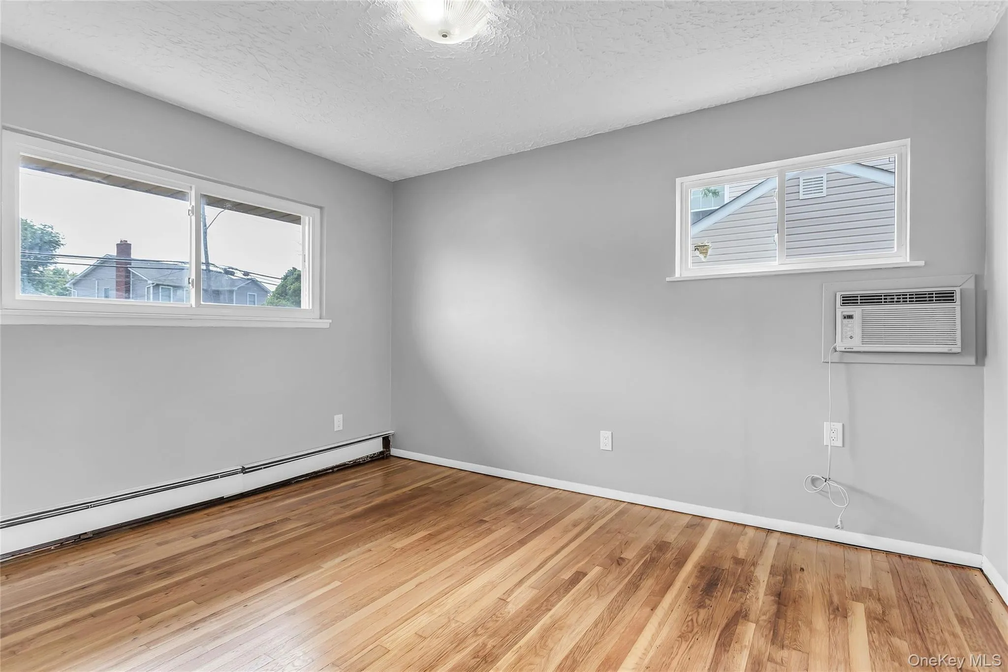 581 Plainview Road, Oyster Bay, NY, 4 Bedrooms Bedrooms, 7 Rooms Rooms,2 BathroomsBathrooms,Residential,For Rent,Plainview,0,1040573 581 Plainview Road, Oyster Bay, NY, 4 Bedrooms Bedrooms, 7 Rooms Rooms,2 BathroomsBathrooms,Residential,For Rent,Plainview,0,1040573