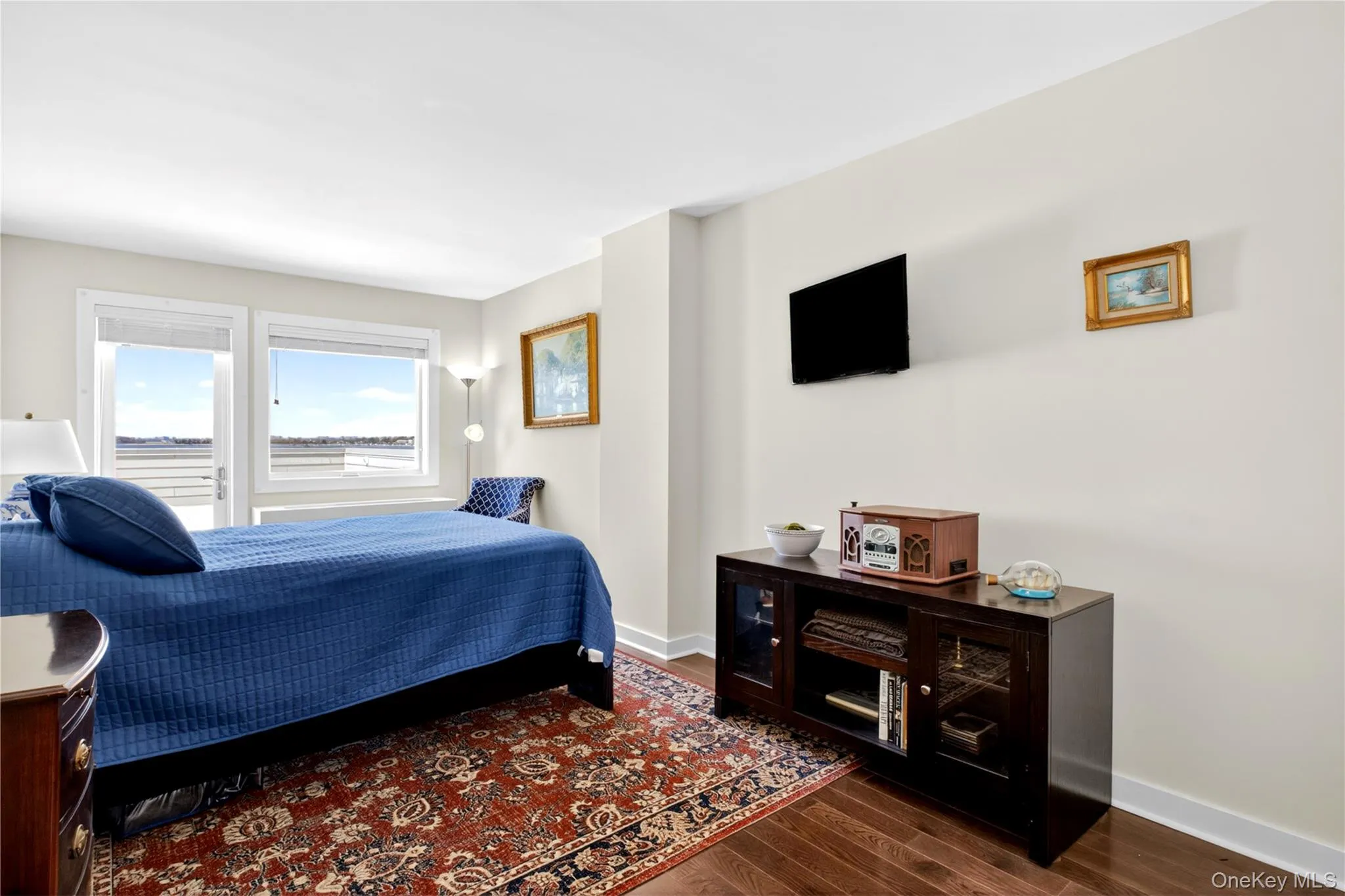 433 Main Street, North Hempstead, NY, 3 Bedrooms Bedrooms, 6 Rooms Rooms,2 BathroomsBathrooms,Residential Lease,For Rent,Main,0,1040574 433 Main Street, North Hempstead, NY, 3 Bedrooms Bedrooms, 6 Rooms Rooms,2 BathroomsBathrooms,Residential Lease,For Rent,Main,0,1040574
