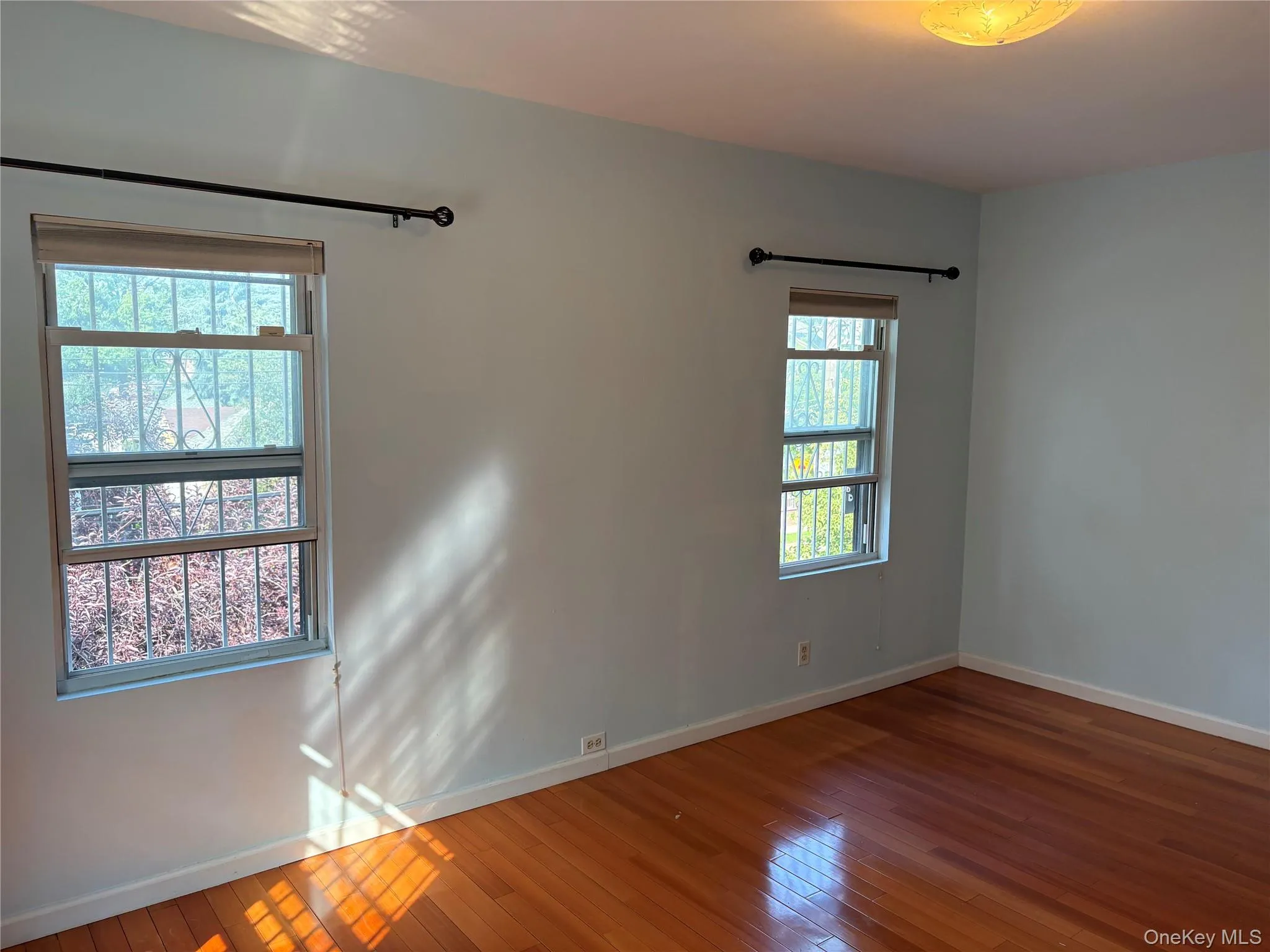 5115 Bowne Street, New York, NY, 3 Bedrooms Bedrooms, 6 Rooms Rooms,1 BathroomBathrooms,Residential Lease,For Rent,Bowne,0,1040577 5115 Bowne Street, New York, NY, 3 Bedrooms Bedrooms, 6 Rooms Rooms,1 BathroomBathrooms,Residential Lease,For Rent,Bowne,0,1040577