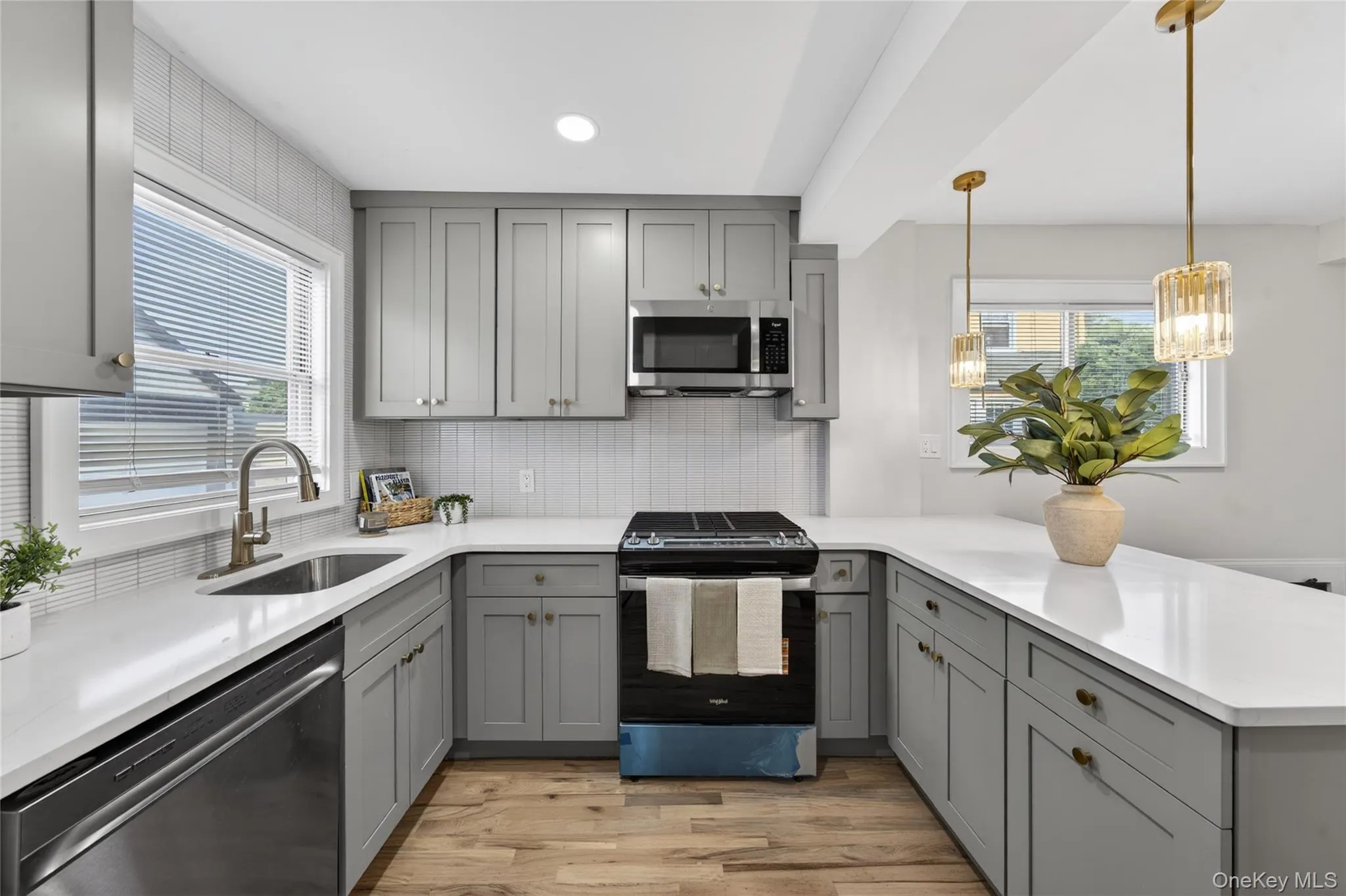 101 Argyle Road, Hempstead, NY, 3 Bedrooms Bedrooms, 6 Rooms Rooms,2 BathroomsBathrooms,Residential,For Rent,Argyle,0,1040581 101 Argyle Road, Hempstead, NY, 3 Bedrooms Bedrooms, 6 Rooms Rooms,2 BathroomsBathrooms,Residential,For Rent,Argyle,0,1040581