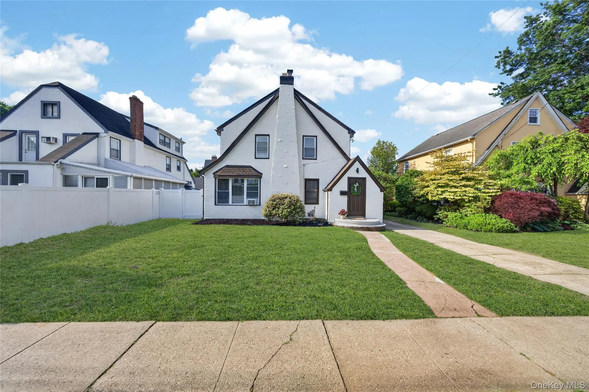 101 Argyle Road, Hempstead, NY, 3 Bedrooms Bedrooms, 6 Rooms Rooms,2 BathroomsBathrooms,Residential,For Rent,Argyle,0,1040581 101 Argyle Road, Hempstead, NY, 3 Bedrooms Bedrooms, 6 Rooms Rooms,2 BathroomsBathrooms,Residential,For Rent,Argyle,0,1040581