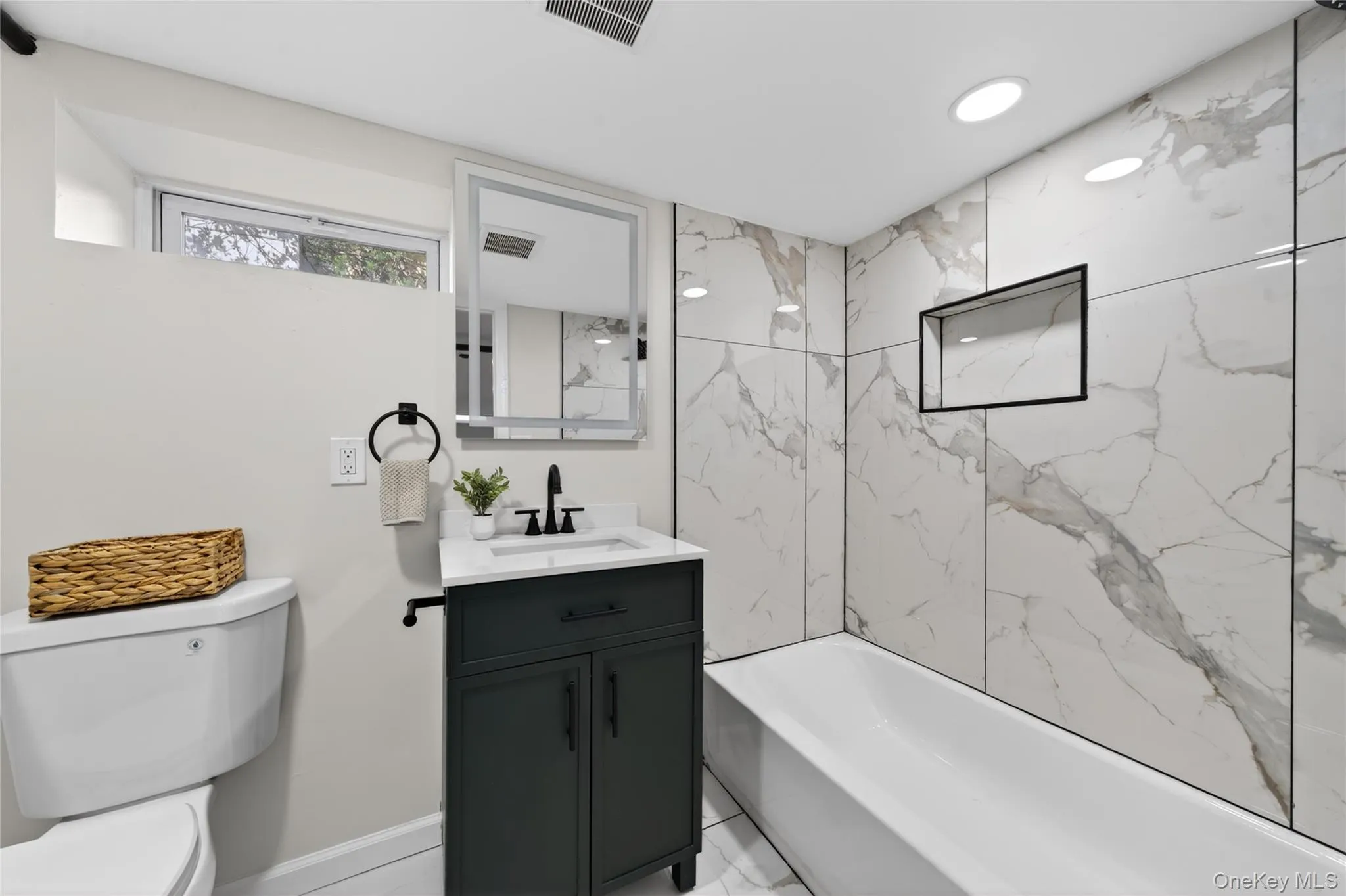 101 Argyle Road, Hempstead, NY, 3 Bedrooms Bedrooms, 6 Rooms Rooms,2 BathroomsBathrooms,Residential,For Rent,Argyle,0,1040581 101 Argyle Road, Hempstead, NY, 3 Bedrooms Bedrooms, 6 Rooms Rooms,2 BathroomsBathrooms,Residential,For Rent,Argyle,0,1040581