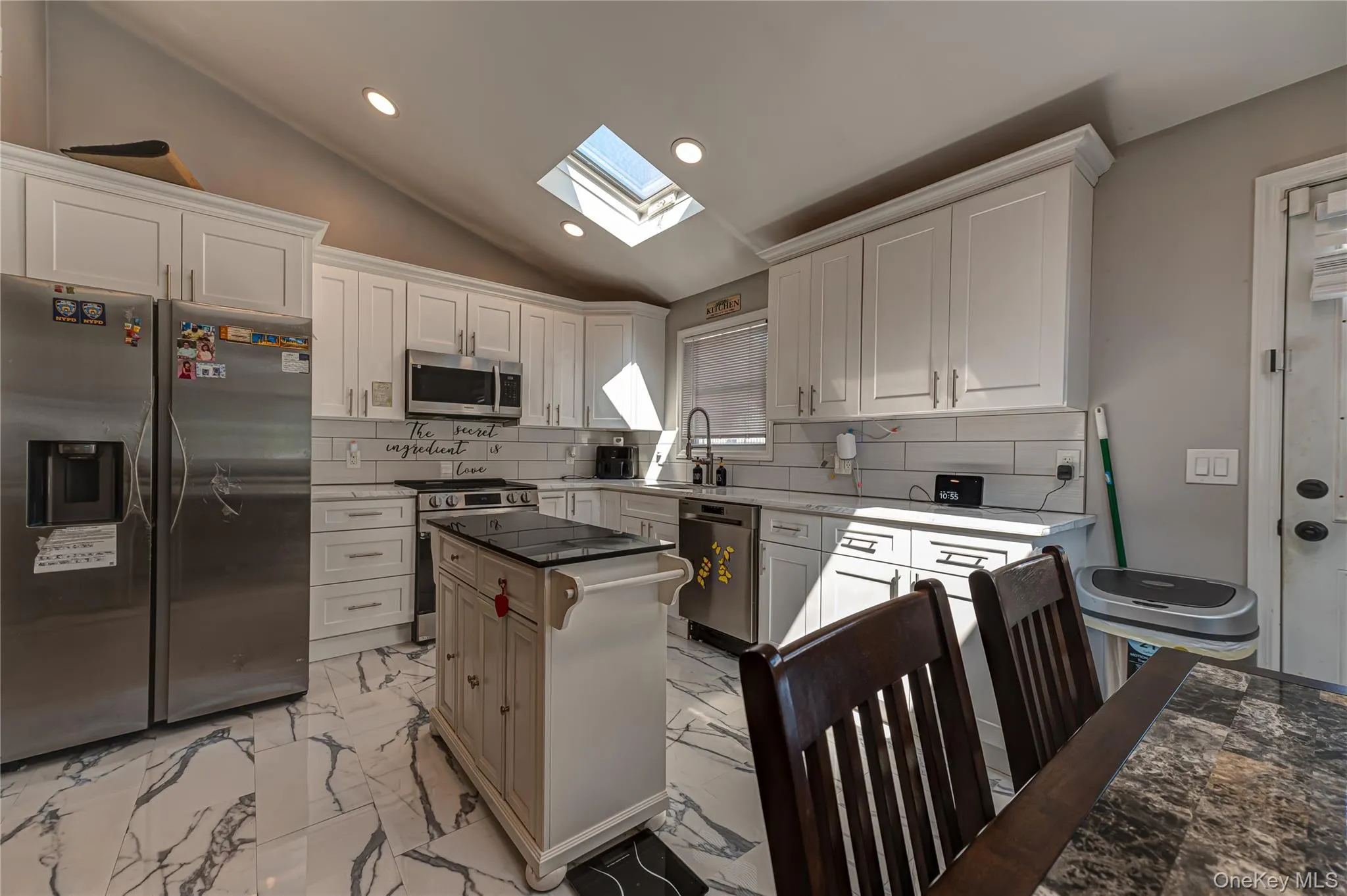 429 Ontario Street, Islip, NY, 3 Bedrooms Bedrooms, 9 Rooms Rooms,2 BathroomsBathrooms,Residential,For Rent,Ontario,0,1040582 429 Ontario Street, Islip, NY, 3 Bedrooms Bedrooms, 9 Rooms Rooms,2 BathroomsBathrooms,Residential,For Rent,Ontario,0,1040582