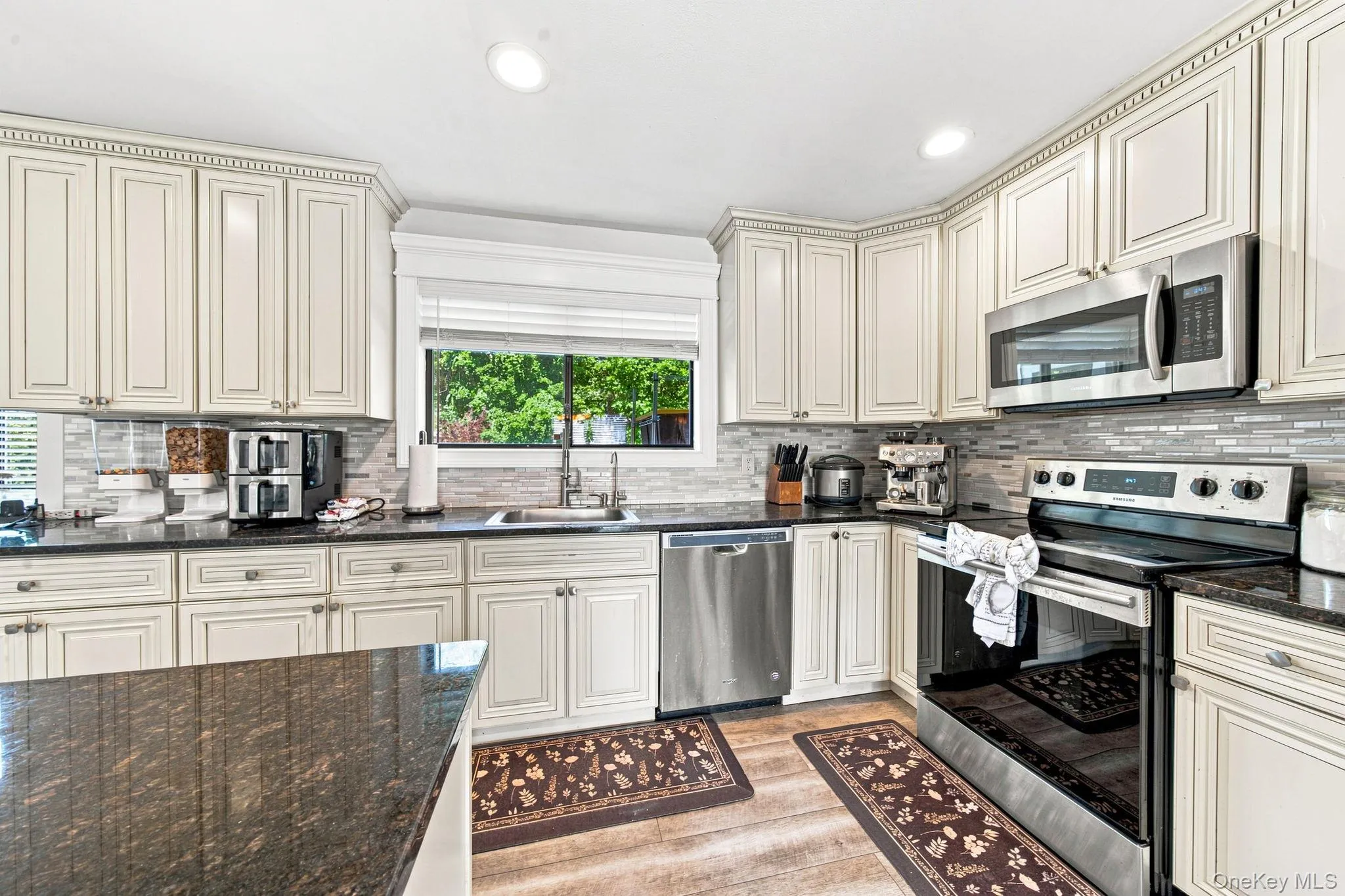 53 Miller Place Road, Brookhaven, NY, 5 Bedrooms Bedrooms, 12 Rooms Rooms,3 BathroomsBathrooms,Residential,For Rent,Miller Place,0,1040586 53 Miller Place Road, Brookhaven, NY, 5 Bedrooms Bedrooms, 12 Rooms Rooms,3 BathroomsBathrooms,Residential,For Rent,Miller Place,0,1040586