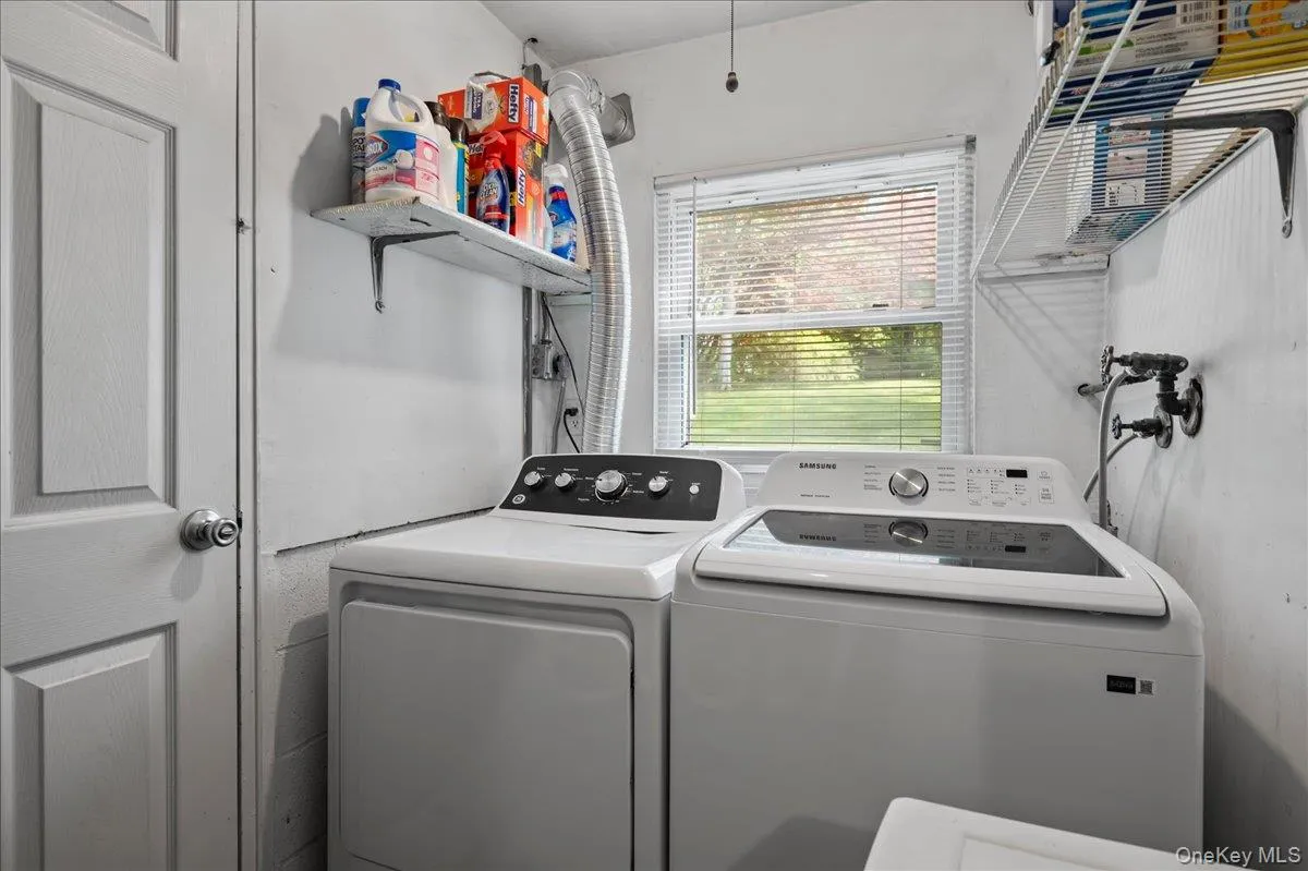 147 Lockwood Road, Cortlandt, NY, 3 Bedrooms Bedrooms, 6 Rooms Rooms,1 BathroomBathrooms,Residential,For Rent,Lockwood,0,1040599 147 Lockwood Road, Cortlandt, NY, 3 Bedrooms Bedrooms, 6 Rooms Rooms,1 BathroomBathrooms,Residential,For Rent,Lockwood,0,1040599