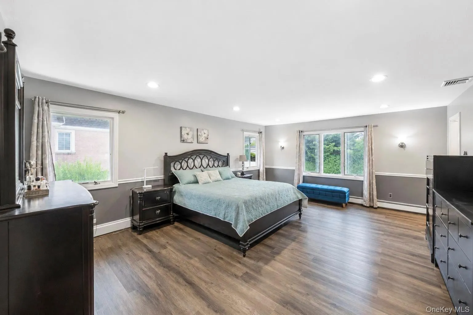 49 Village Drive, Oyster Bay, NY, 4 Bedrooms Bedrooms, 10 Rooms Rooms,3 BathroomsBathrooms,Residential,For Rent,Village,0,1040601 49 Village Drive, Oyster Bay, NY, 4 Bedrooms Bedrooms, 10 Rooms Rooms,3 BathroomsBathrooms,Residential,For Rent,Village,0,1040601