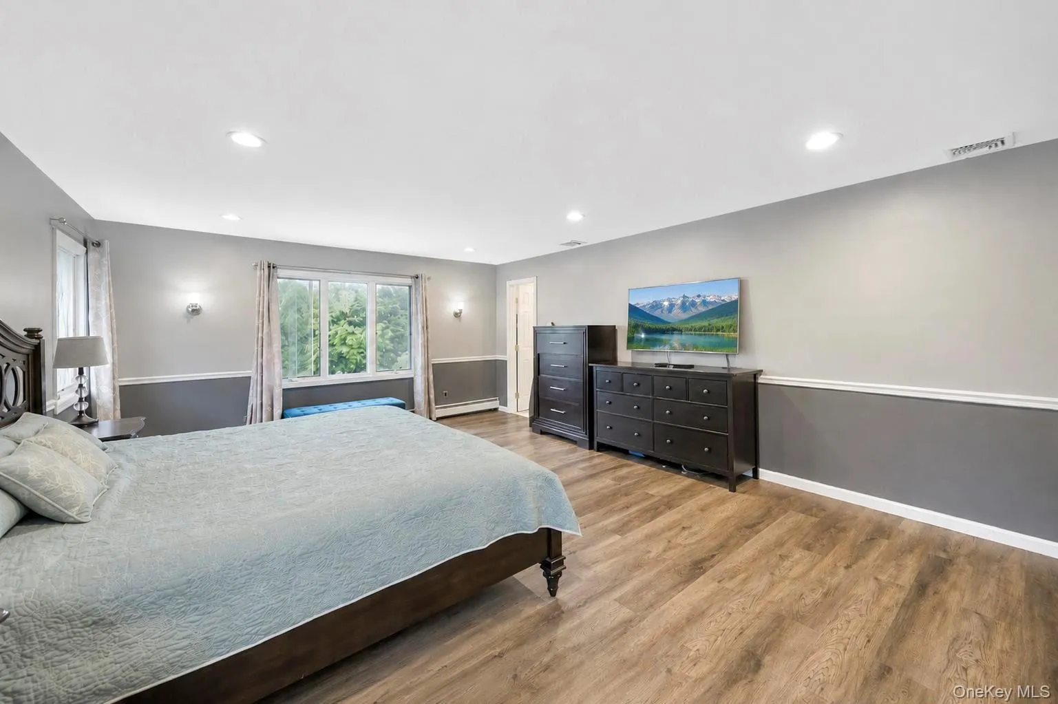 49 Village Drive, Oyster Bay, NY, 4 Bedrooms Bedrooms, 10 Rooms Rooms,3 BathroomsBathrooms,Residential,For Rent,Village,0,1040601 49 Village Drive, Oyster Bay, NY, 4 Bedrooms Bedrooms, 10 Rooms Rooms,3 BathroomsBathrooms,Residential,For Rent,Village,0,1040601