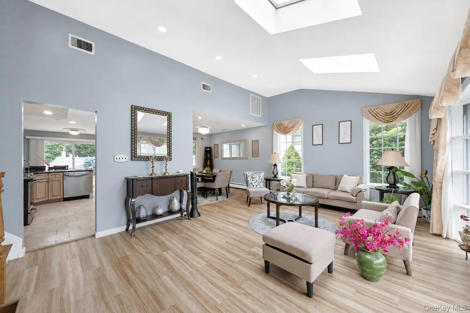 49 Village Drive, Oyster Bay, NY, 4 Bedrooms Bedrooms, 10 Rooms Rooms,3 BathroomsBathrooms,Residential,For Rent,Village,0,1040601 49 Village Drive, Oyster Bay, NY, 4 Bedrooms Bedrooms, 10 Rooms Rooms,3 BathroomsBathrooms,Residential,For Rent,Village,0,1040601
