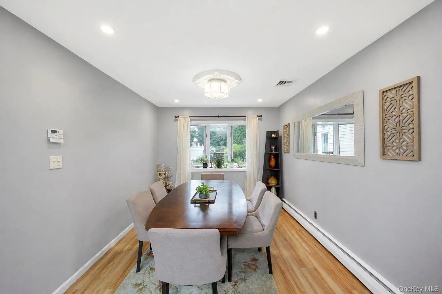 49 Village Drive, Oyster Bay, NY, 4 Bedrooms Bedrooms, 10 Rooms Rooms,3 BathroomsBathrooms,Residential,For Rent,Village,0,1040601 49 Village Drive, Oyster Bay, NY, 4 Bedrooms Bedrooms, 10 Rooms Rooms,3 BathroomsBathrooms,Residential,For Rent,Village,0,1040601
