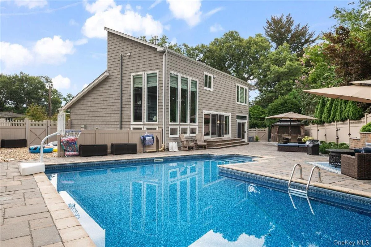 9 Sorgi Court, Oyster Bay, NY, 4 Bedrooms Bedrooms, 8 Rooms Rooms,3 BathroomsBathrooms,Residential,For Rent,Sorgi,0,1040603 9 Sorgi Court, Oyster Bay, NY, 4 Bedrooms Bedrooms, 8 Rooms Rooms,3 BathroomsBathrooms,Residential,For Rent,Sorgi,0,1040603