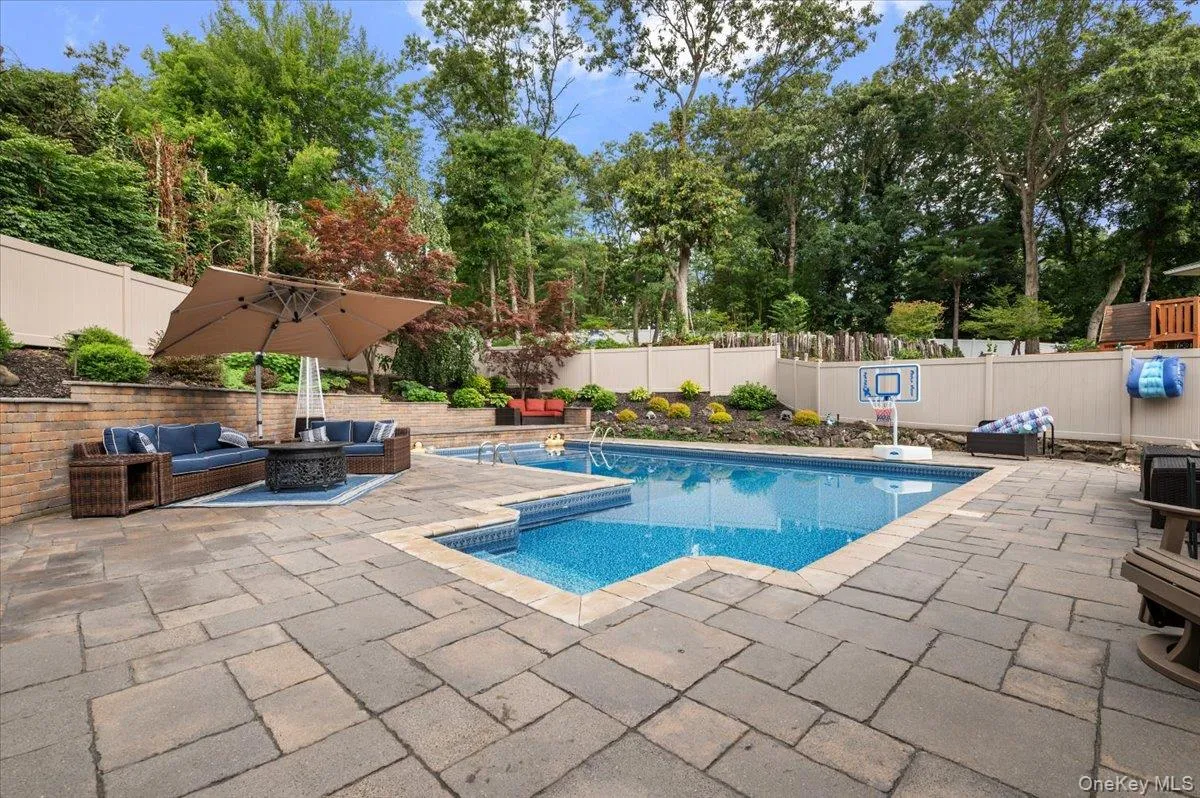 9 Sorgi Court, Oyster Bay, NY, 4 Bedrooms Bedrooms, 8 Rooms Rooms,3 BathroomsBathrooms,Residential,For Rent,Sorgi,0,1040603 9 Sorgi Court, Oyster Bay, NY, 4 Bedrooms Bedrooms, 8 Rooms Rooms,3 BathroomsBathrooms,Residential,For Rent,Sorgi,0,1040603