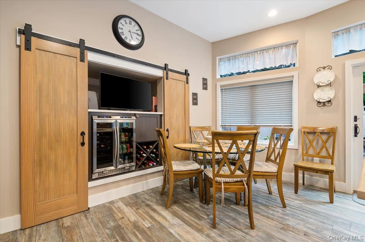 9 Sorgi Court, Oyster Bay, NY, 4 Bedrooms Bedrooms, 8 Rooms Rooms,3 BathroomsBathrooms,Residential,For Rent,Sorgi,0,1040603 9 Sorgi Court, Oyster Bay, NY, 4 Bedrooms Bedrooms, 8 Rooms Rooms,3 BathroomsBathrooms,Residential,For Rent,Sorgi,0,1040603