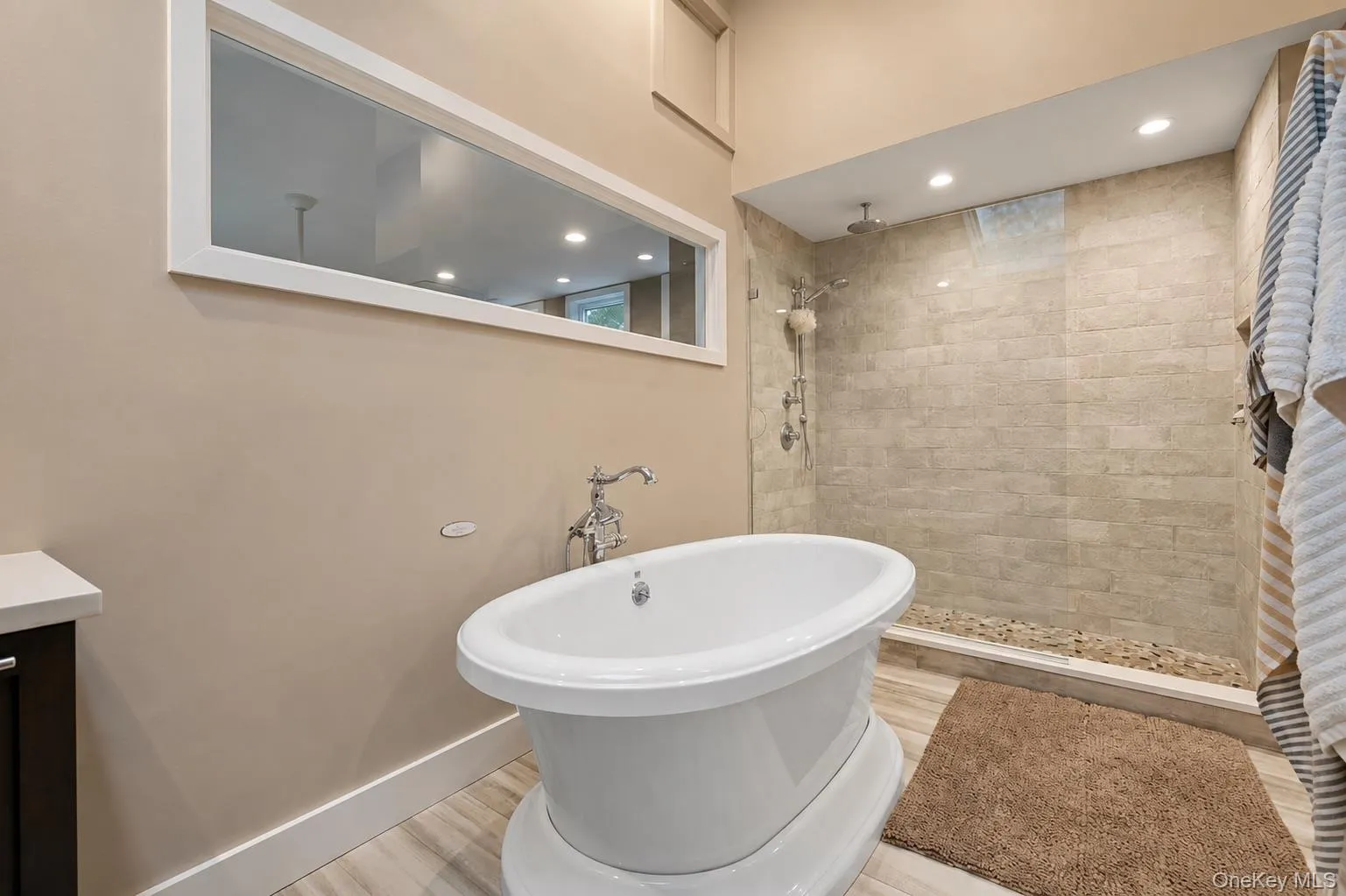 9 Sorgi Court, Oyster Bay, NY, 4 Bedrooms Bedrooms, 8 Rooms Rooms,3 BathroomsBathrooms,Residential,For Rent,Sorgi,0,1040603 9 Sorgi Court, Oyster Bay, NY, 4 Bedrooms Bedrooms, 8 Rooms Rooms,3 BathroomsBathrooms,Residential,For Rent,Sorgi,0,1040603