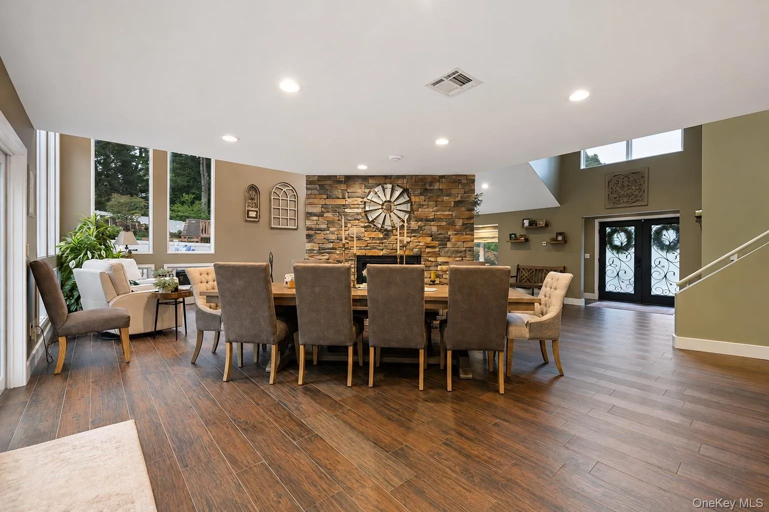 9 Sorgi Court, Oyster Bay, NY, 4 Bedrooms Bedrooms, 8 Rooms Rooms,3 BathroomsBathrooms,Residential,For Rent,Sorgi,0,1040603 9 Sorgi Court, Oyster Bay, NY, 4 Bedrooms Bedrooms, 8 Rooms Rooms,3 BathroomsBathrooms,Residential,For Rent,Sorgi,0,1040603
