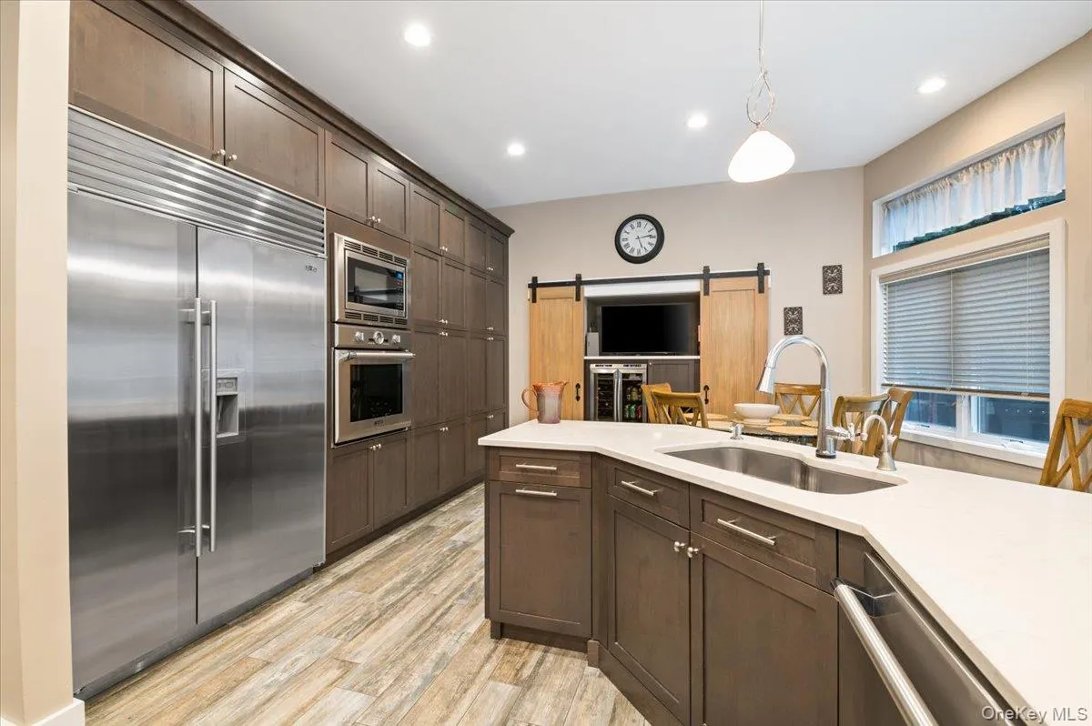 9 Sorgi Court, Oyster Bay, NY, 4 Bedrooms Bedrooms, 8 Rooms Rooms,3 BathroomsBathrooms,Residential,For Rent,Sorgi,0,1040603 9 Sorgi Court, Oyster Bay, NY, 4 Bedrooms Bedrooms, 8 Rooms Rooms,3 BathroomsBathrooms,Residential,For Rent,Sorgi,0,1040603