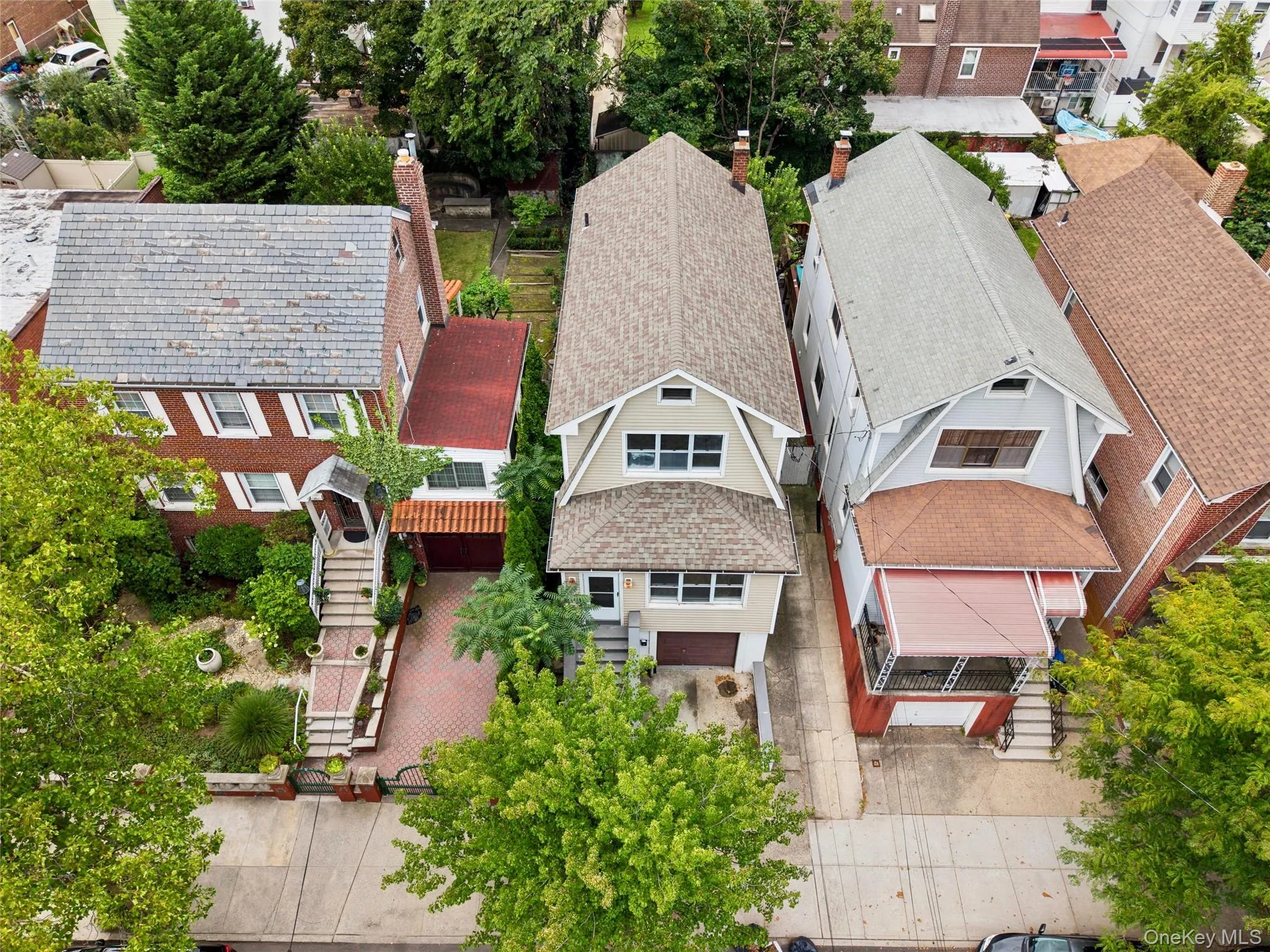 1631 Paulding Avenue, New York, NY, 3 Bedrooms Bedrooms, 11 Rooms Rooms,2 BathroomsBathrooms,Residential,For Rent,Paulding,0,1040604 1631 Paulding Avenue, New York, NY, 3 Bedrooms Bedrooms, 11 Rooms Rooms,2 BathroomsBathrooms,Residential,For Rent,Paulding,0,1040604
