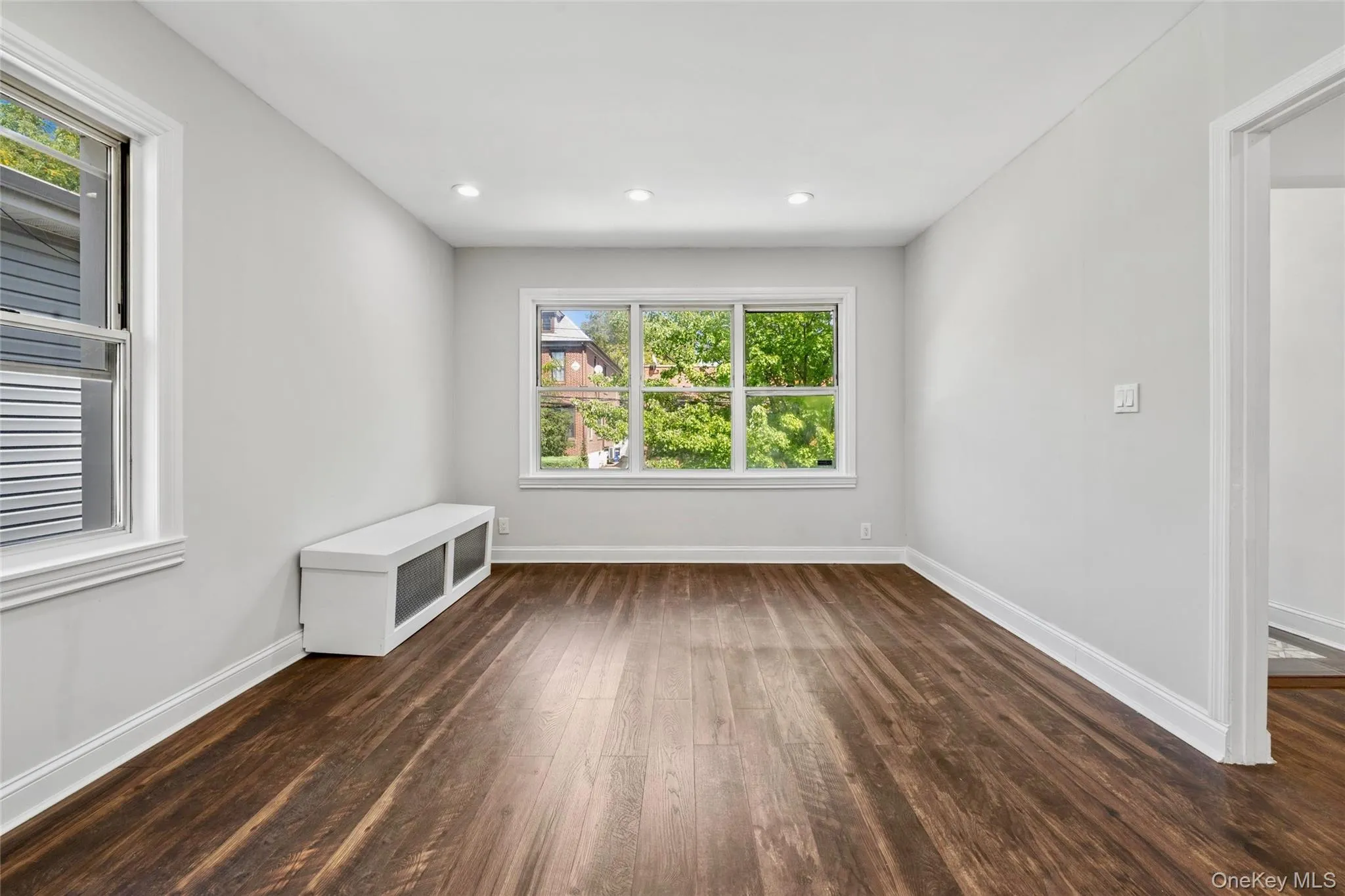 1631 Paulding Avenue, New York, NY, 3 Bedrooms Bedrooms, 11 Rooms Rooms,2 BathroomsBathrooms,Residential,For Rent,Paulding,0,1040604 1631 Paulding Avenue, New York, NY, 3 Bedrooms Bedrooms, 11 Rooms Rooms,2 BathroomsBathrooms,Residential,For Rent,Paulding,0,1040604