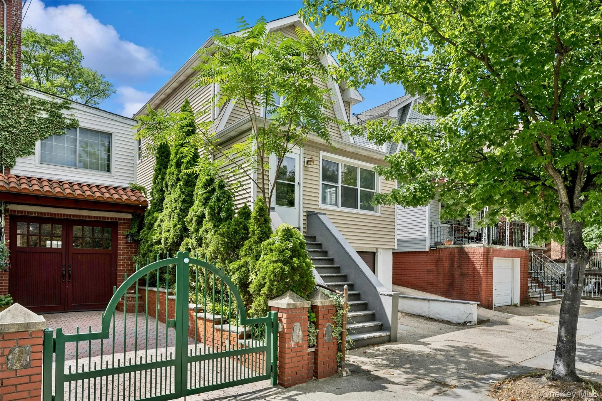 1631 Paulding Avenue, New York, NY, 3 Bedrooms Bedrooms, 11 Rooms Rooms,2 BathroomsBathrooms,Residential,For Rent,Paulding,0,1040604 1631 Paulding Avenue, New York, NY, 3 Bedrooms Bedrooms, 11 Rooms Rooms,2 BathroomsBathrooms,Residential,For Rent,Paulding,0,1040604