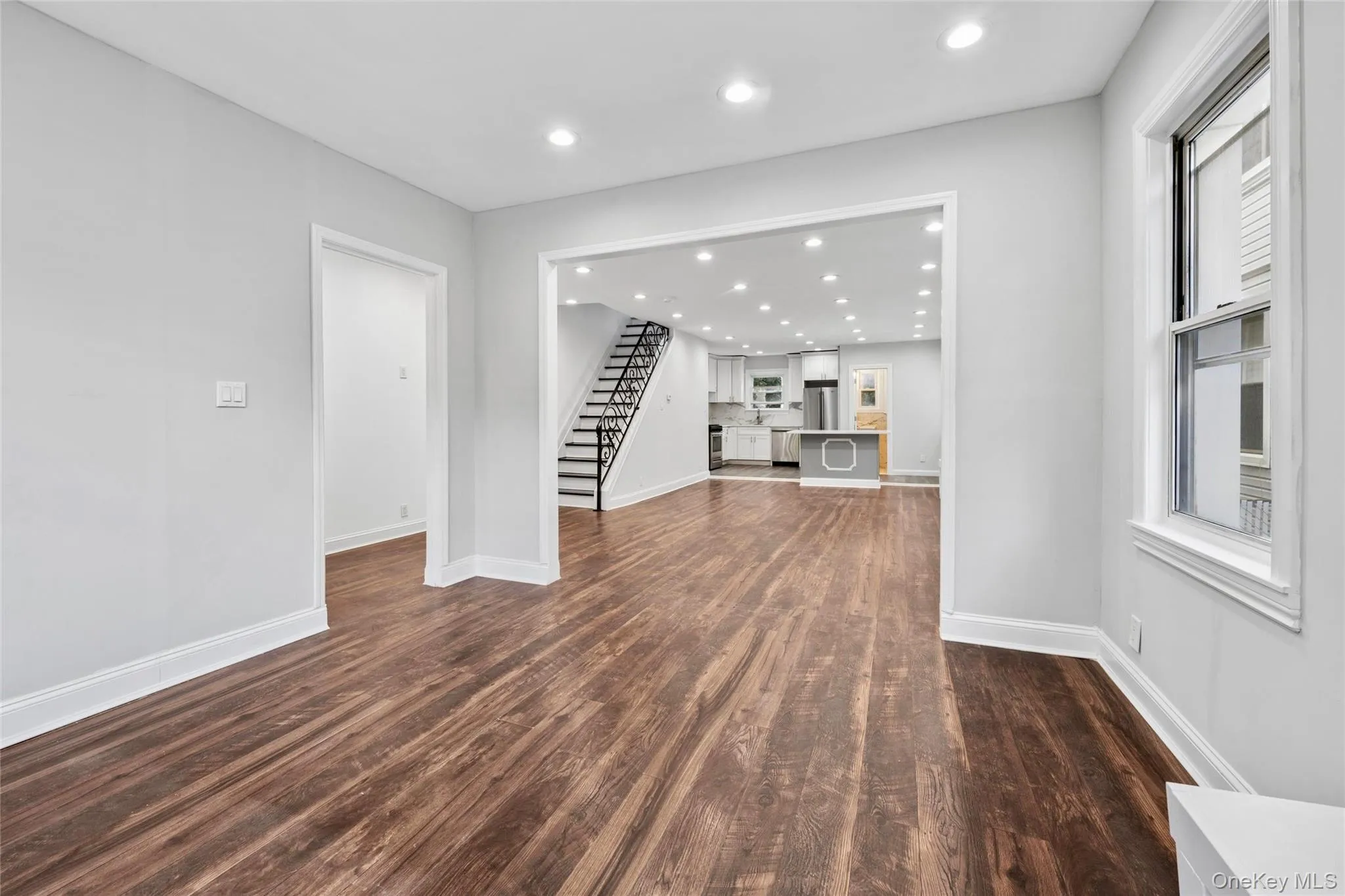 1631 Paulding Avenue, New York, NY, 3 Bedrooms Bedrooms, 11 Rooms Rooms,2 BathroomsBathrooms,Residential,For Rent,Paulding,0,1040604 1631 Paulding Avenue, New York, NY, 3 Bedrooms Bedrooms, 11 Rooms Rooms,2 BathroomsBathrooms,Residential,For Rent,Paulding,0,1040604