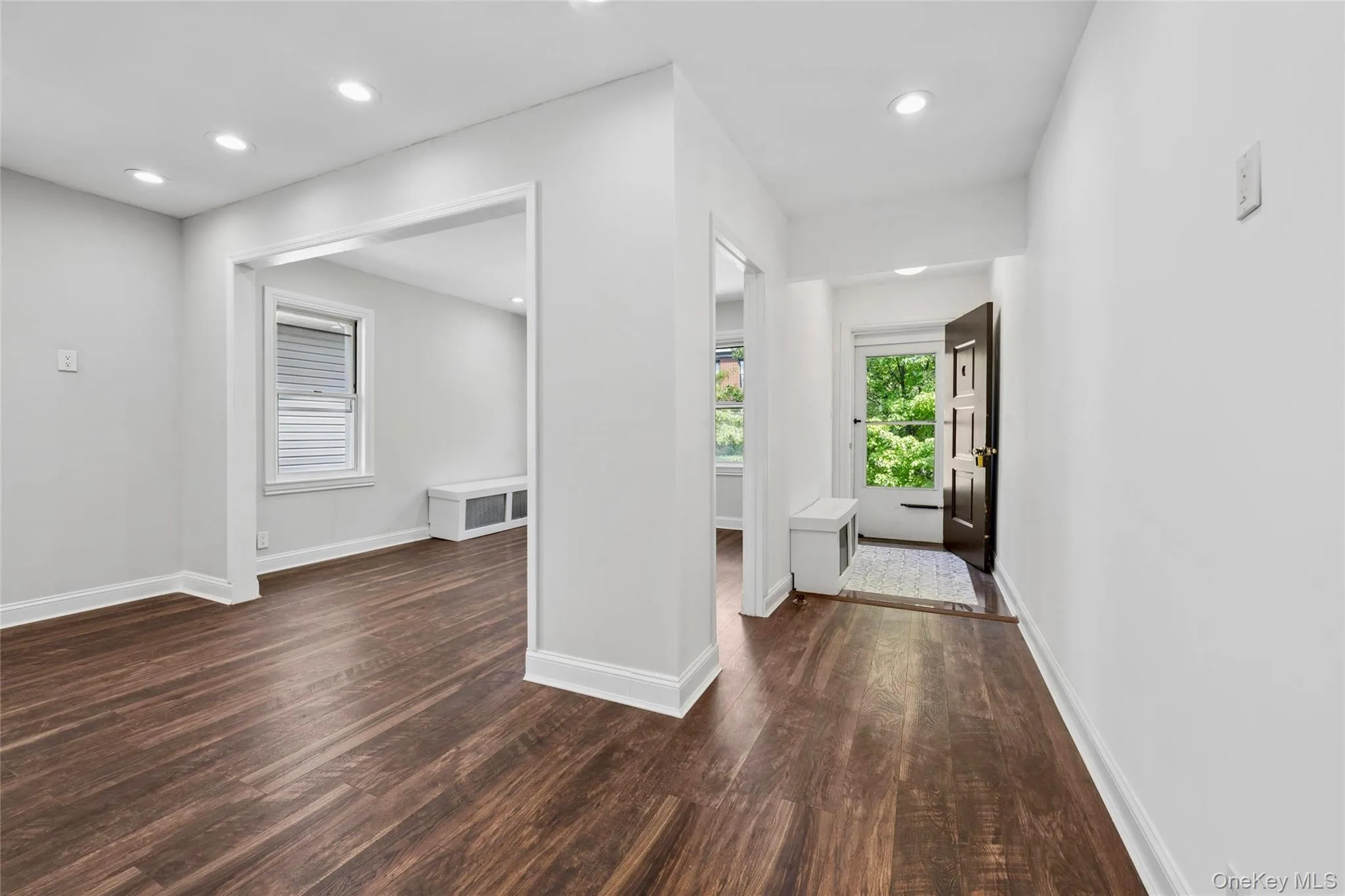 1631 Paulding Avenue, New York, NY, 3 Bedrooms Bedrooms, 11 Rooms Rooms,2 BathroomsBathrooms,Residential,For Rent,Paulding,0,1040604 1631 Paulding Avenue, New York, NY, 3 Bedrooms Bedrooms, 11 Rooms Rooms,2 BathroomsBathrooms,Residential,For Rent,Paulding,0,1040604