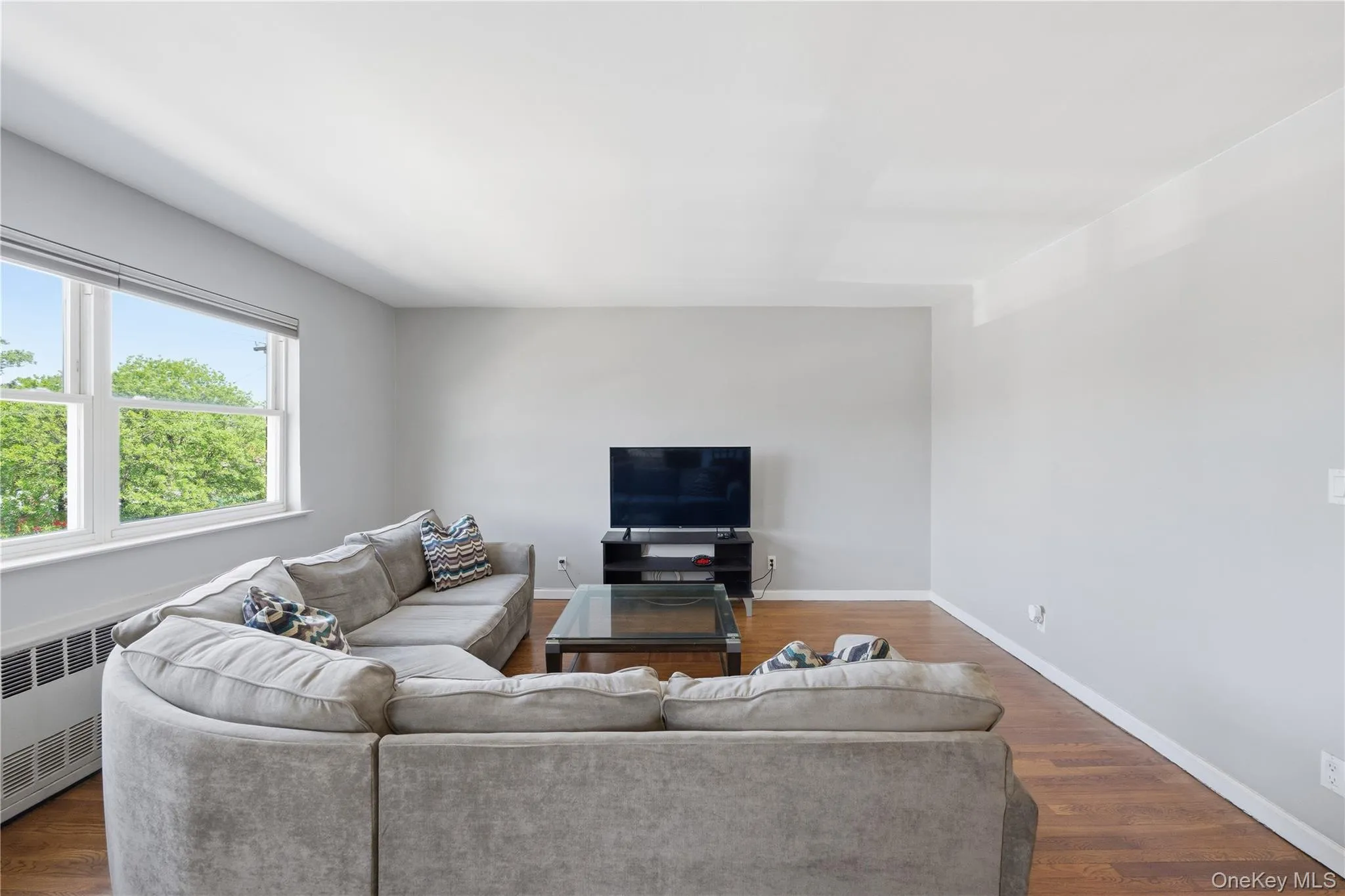 59-17 Kissena Boulevard, New York, NY, 3 Bedrooms Bedrooms, 5 Rooms Rooms,2 BathroomsBathrooms,Residential Lease,For Rent,Kissena,0,1040606 59-17 Kissena Boulevard, New York, NY, 3 Bedrooms Bedrooms, 5 Rooms Rooms,2 BathroomsBathrooms,Residential Lease,For Rent,Kissena,0,1040606