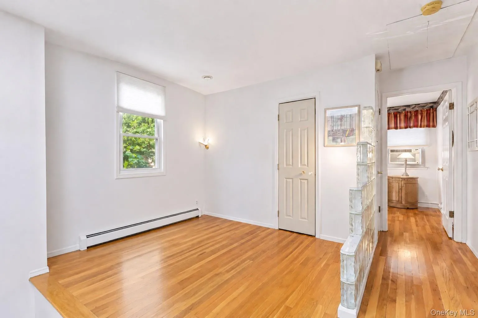 8 Laurel Lane, Hempstead, NY, 4 Bedrooms Bedrooms, 10 Rooms Rooms,2 BathroomsBathrooms,Residential,For Rent,Laurel,0,1040610 8 Laurel Lane, Hempstead, NY, 4 Bedrooms Bedrooms, 10 Rooms Rooms,2 BathroomsBathrooms,Residential,For Rent,Laurel,0,1040610