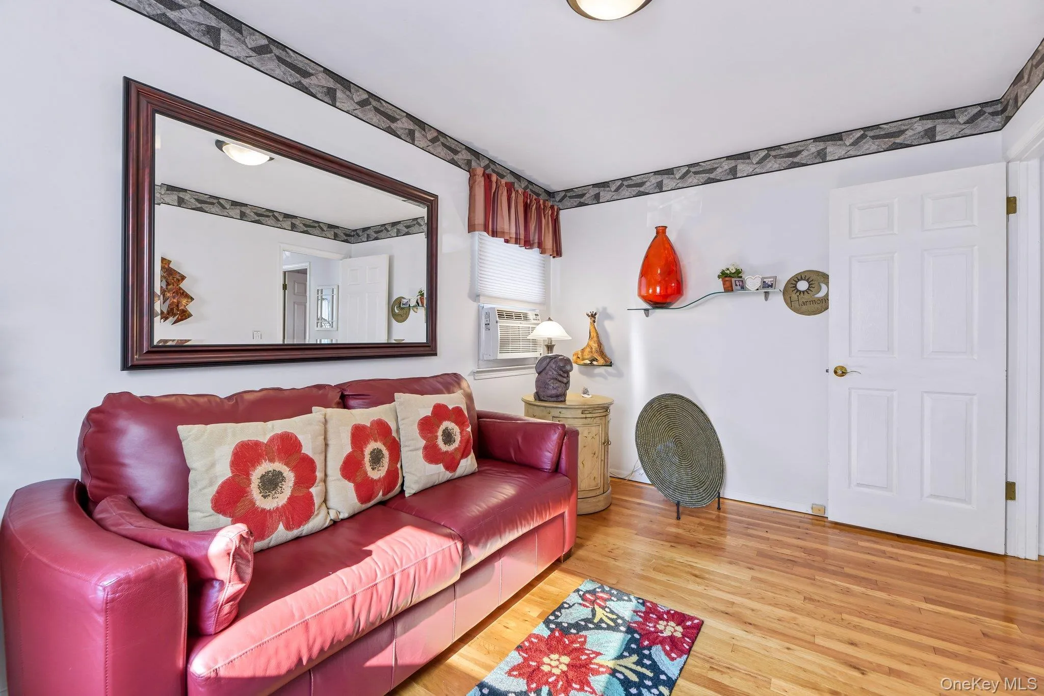 8 Laurel Lane, Hempstead, NY, 4 Bedrooms Bedrooms, 10 Rooms Rooms,2 BathroomsBathrooms,Residential,For Rent,Laurel,0,1040610 8 Laurel Lane, Hempstead, NY, 4 Bedrooms Bedrooms, 10 Rooms Rooms,2 BathroomsBathrooms,Residential,For Rent,Laurel,0,1040610